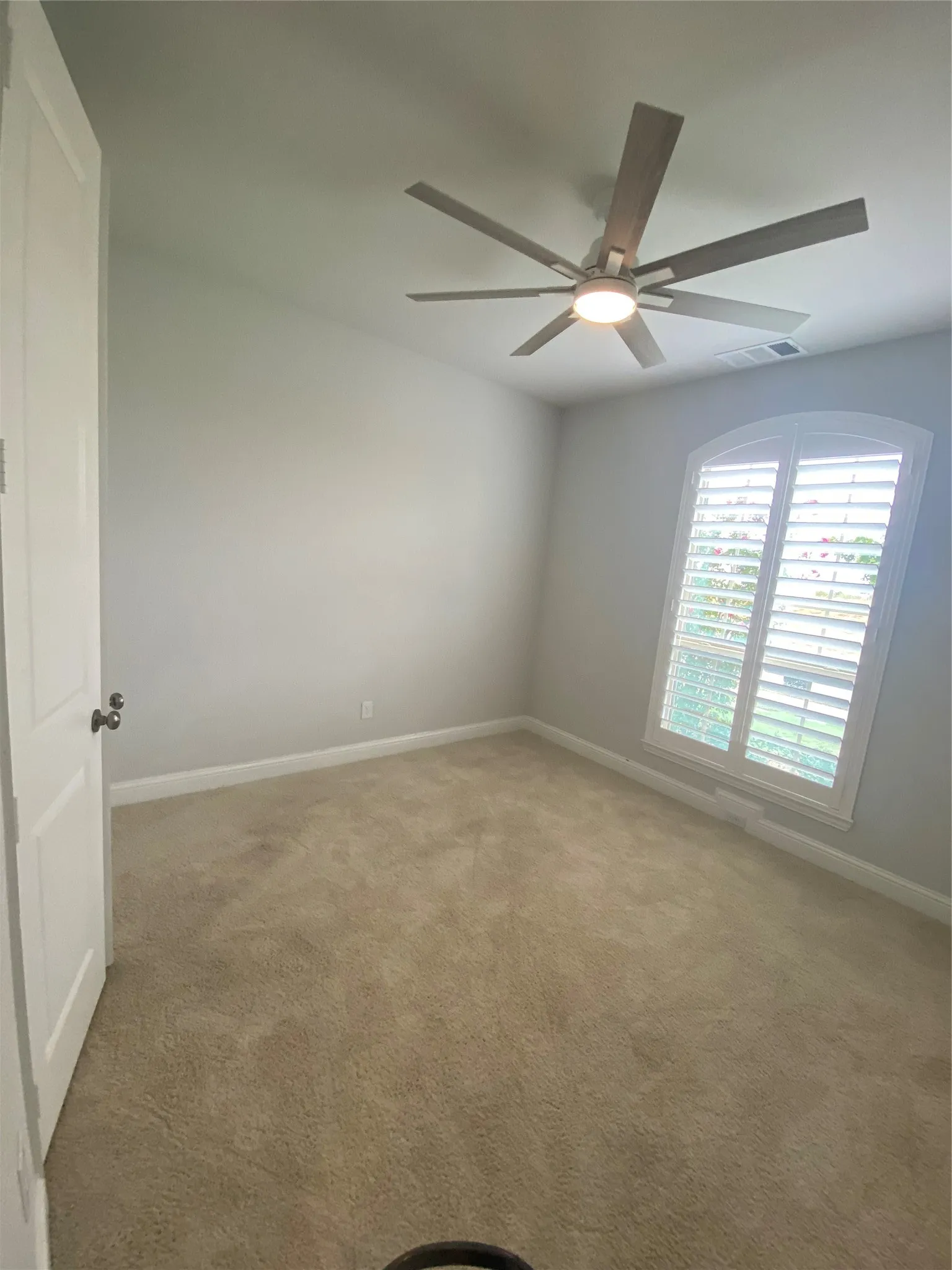 Single Family Residence For Rent in Johnson County , 409 Caddo Ridge Lane, Mansfield, Texas 76063, 5 Bedroom, 5 Bathroom, 3 Garage spaces, 3,077 Sqft, built in 2023, mls#21402719, Real Estate Agent in Mansfield, Homes For Rent in Johnson county, Homes For Rent in Mansfield, Realtor in Mansfield Texas, Real Estate Brokerage Independent Realty Texas, Luminita Cordes Realtor