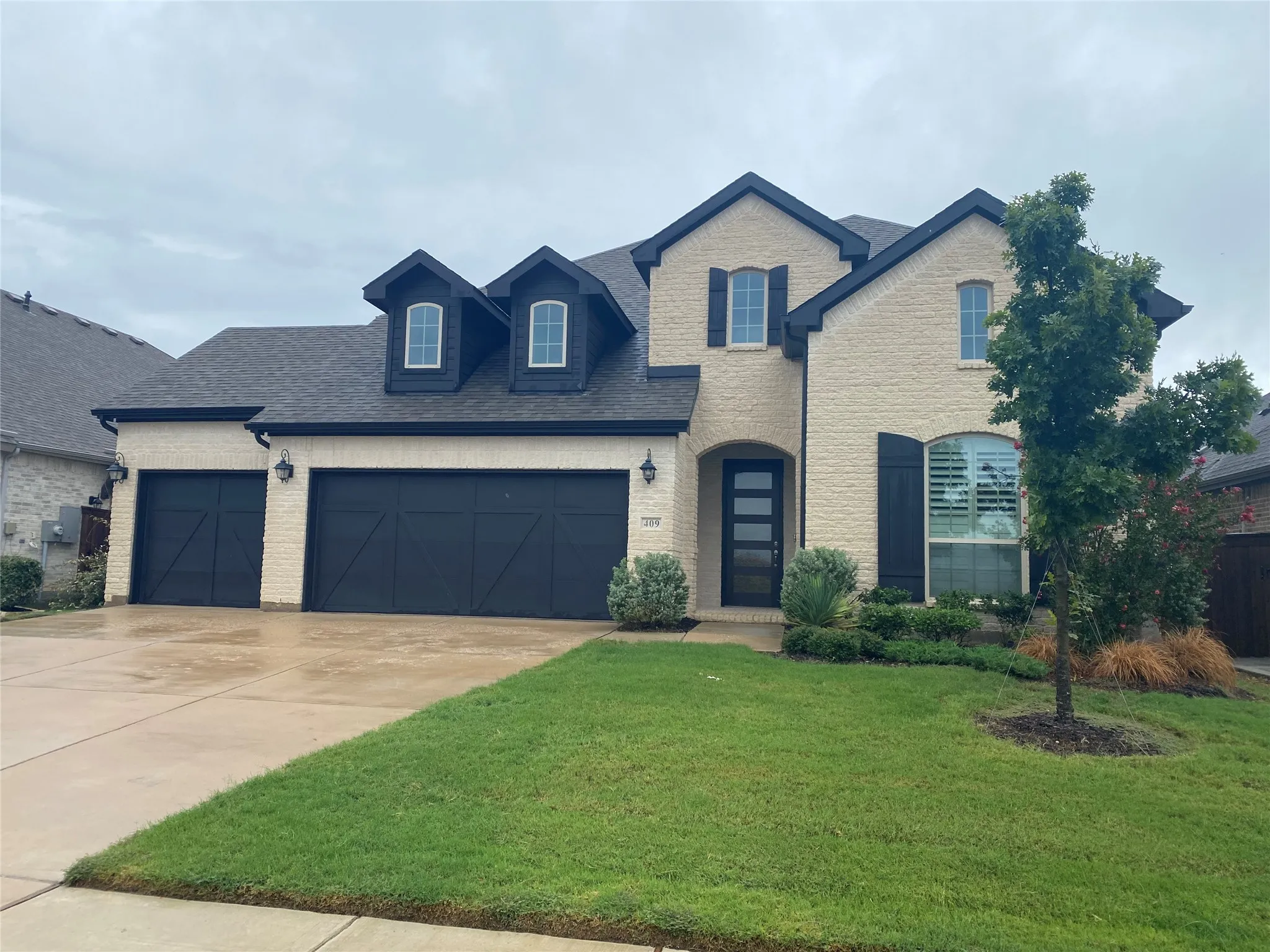 Single Family Residence For Rent in Johnson County , 409 Caddo Ridge Lane, Mansfield, Texas 76063, 5 Bedroom, 5 Bathroom, 3 Garage spaces, 3,077 Sqft, built in 2023, mls#21402719, Real Estate Agent in Mansfield, Homes For Rent in Johnson county, Homes For Rent in Mansfield, Realtor in Mansfield Texas, Real Estate Brokerage Independent Realty Texas, Luminita Cordes Realtor