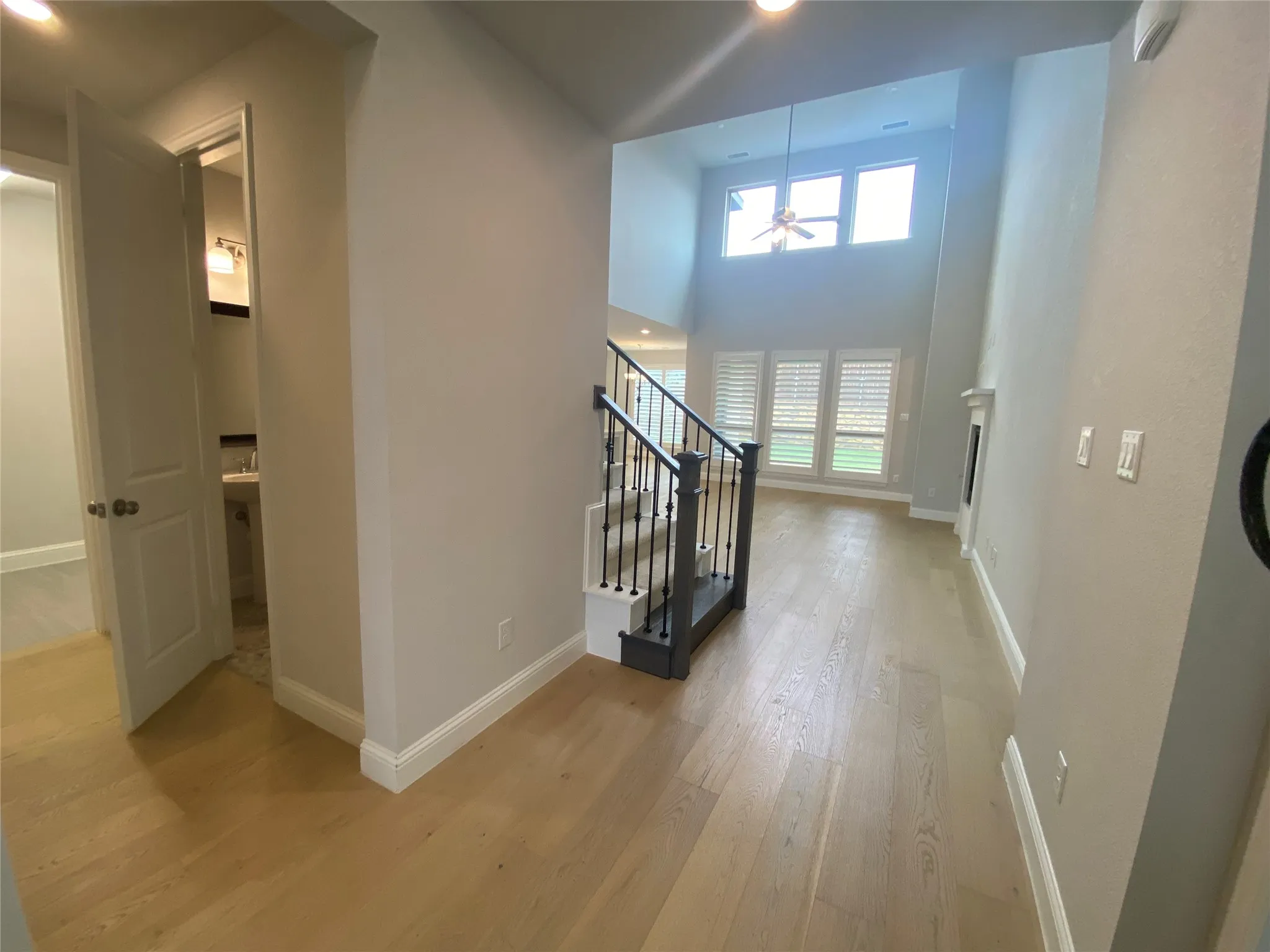 Single Family Residence For Rent in Johnson County , 409 Caddo Ridge Lane, Mansfield, Texas 76063, 5 Bedroom, 5 Bathroom, 3 Garage spaces, 3,077 Sqft, built in 2023, mls#21402719, Real Estate Agent in Mansfield, Homes For Rent in Johnson county, Homes For Rent in Mansfield, Realtor in Mansfield Texas, Real Estate Brokerage Independent Realty Texas, Luminita Cordes Realtor