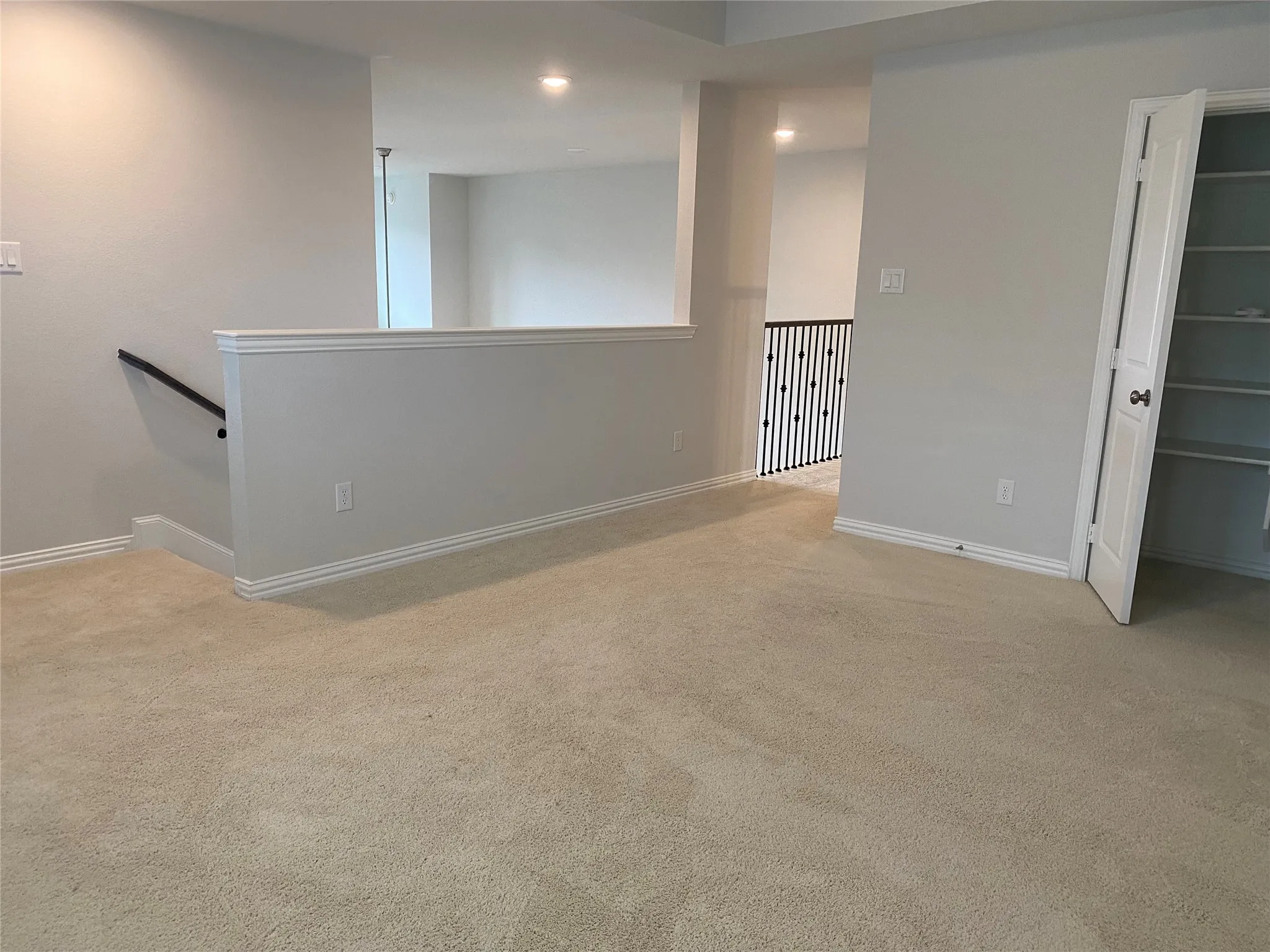 Single Family Residence For Rent in Johnson County , 409 Caddo Ridge Lane, Mansfield, Texas 76063, 5 Bedroom, 5 Bathroom, 3 Garage spaces, 3,077 Sqft, built in 2023, mls#21402719, Real Estate Agent in Mansfield, Homes For Rent in Johnson county, Homes For Rent in Mansfield, Realtor in Mansfield Texas, Real Estate Brokerage Independent Realty Texas, Luminita Cordes Realtor