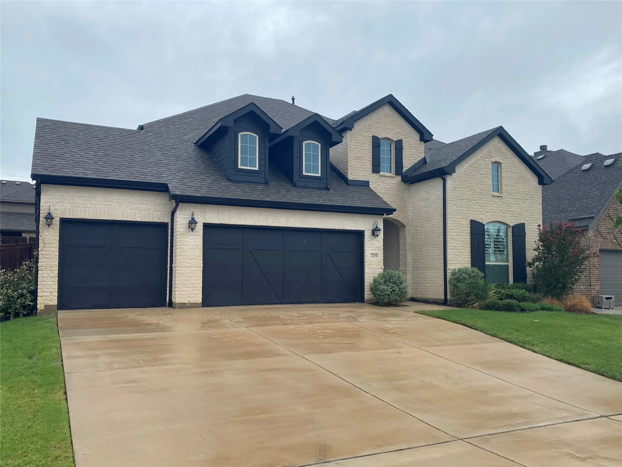 Single Family Residence For Rent in Johnson County , 409 Caddo Ridge Lane, Mansfield, Texas 76063, 5 Bedroom, 5 Bathroom, 3 Garage spaces, 3,077 Sqft, built in 2023, mls#21402719, Real Estate Agent in Mansfield, Homes For Rent in Johnson county, Homes For Rent in Mansfield, Realtor in Mansfield Texas, Real Estate Brokerage Independent Realty Texas, Luminita Cordes Realtor