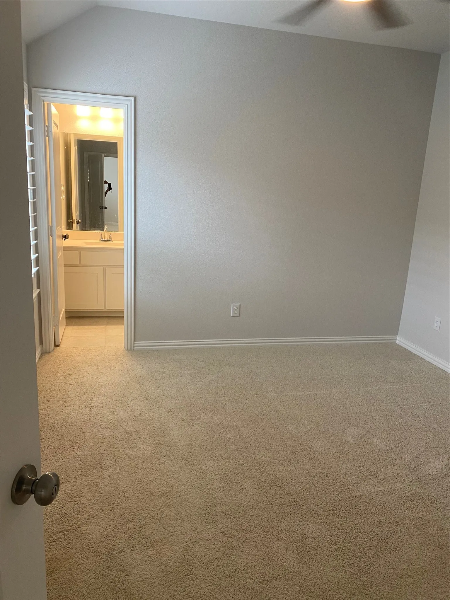 Single Family Residence For Rent in Johnson County , 409 Caddo Ridge Lane, Mansfield, Texas 76063, 5 Bedroom, 5 Bathroom, 3 Garage spaces, 3,077 Sqft, built in 2023, mls#21402719, Real Estate Agent in Mansfield, Homes For Rent in Johnson county, Homes For Rent in Mansfield, Realtor in Mansfield Texas, Real Estate Brokerage Independent Realty Texas, Luminita Cordes Realtor