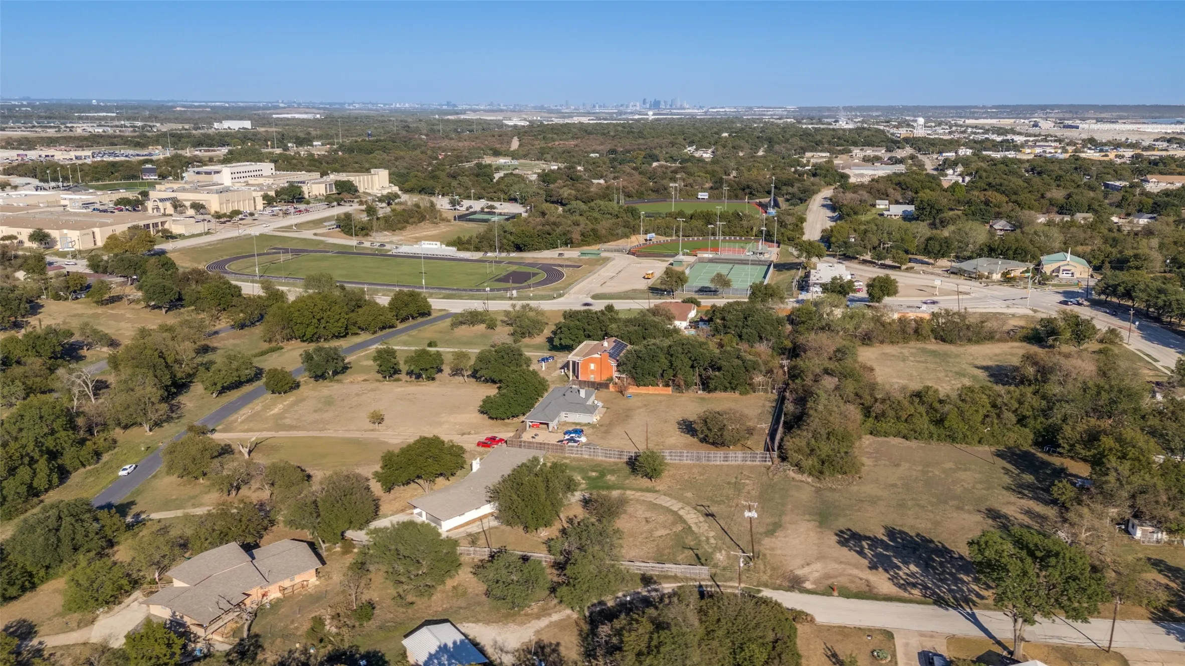 Single Family Residence For Sale in Dallas County , 325 Crescent Drive, Grand Prairie, Texas 75050, 4 Bedroom, 2 Bathroom, 2 Garage spaces, 2,609 Sqft, built in 1957, mls#21402683, Real Estate Agent in Grand Prairie, Homes For Sale in Dallas county, Homes For Sale in Grand Prairie, Realtor in Grand Prairie Texas, Real Estate Brokerage Independent Realty Texas, Luminita Cordes Realtor