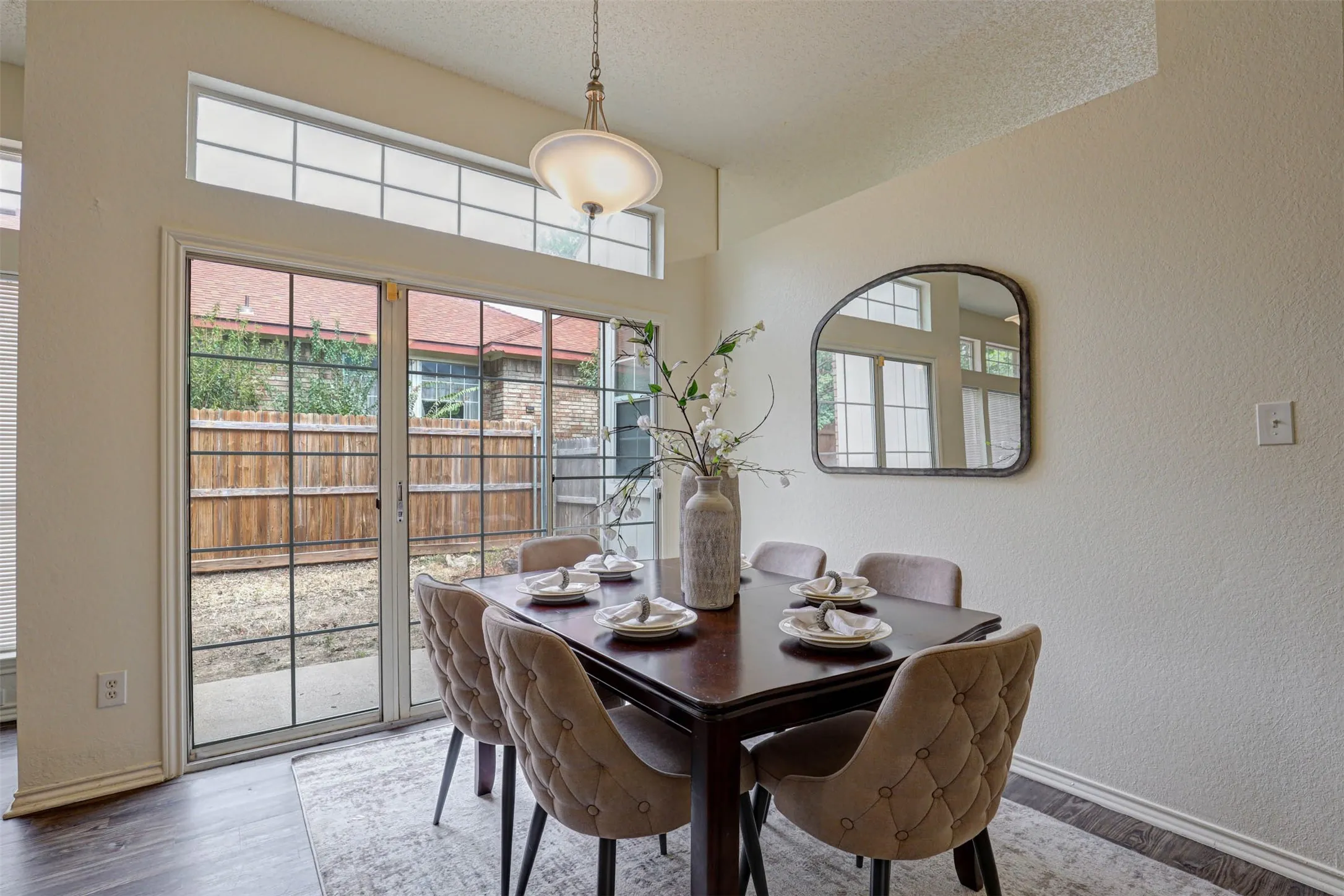 Open formal dining room .