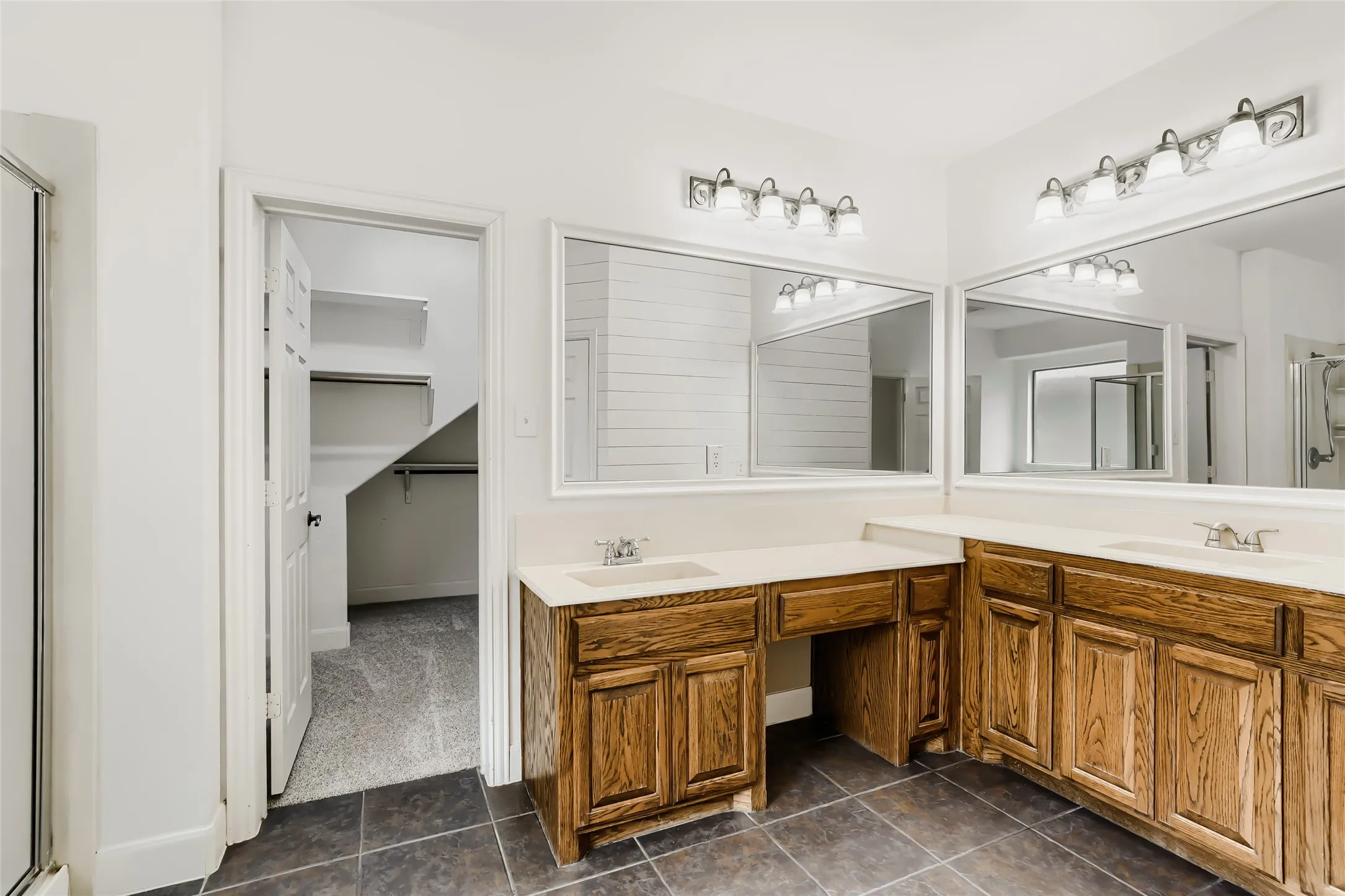 Single Family Residence For Sale in Denton County , 116 Crooked Cove, Argyle, Texas 76226, 4 Bedroom, 3 Bathroom, 2 Garage spaces, 3,323 Sqft, built in 2007, mls#21401397, Real Estate Agent in Argyle, Homes For Sale in Denton county, Homes For Sale in Argyle, Realtor in Argyle Texas, Real Estate Brokerage Independent Realty Texas, Luminita Cordes Realtor