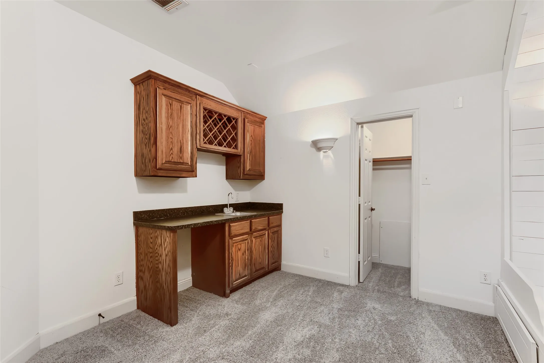 Single Family Residence For Sale in Denton County , 116 Crooked Cove, Argyle, Texas 76226, 4 Bedroom, 3 Bathroom, 2 Garage spaces, 3,323 Sqft, built in 2007, mls#21401397, Real Estate Agent in Argyle, Homes For Sale in Denton county, Homes For Sale in Argyle, Realtor in Argyle Texas, Real Estate Brokerage Independent Realty Texas, Luminita Cordes Realtor