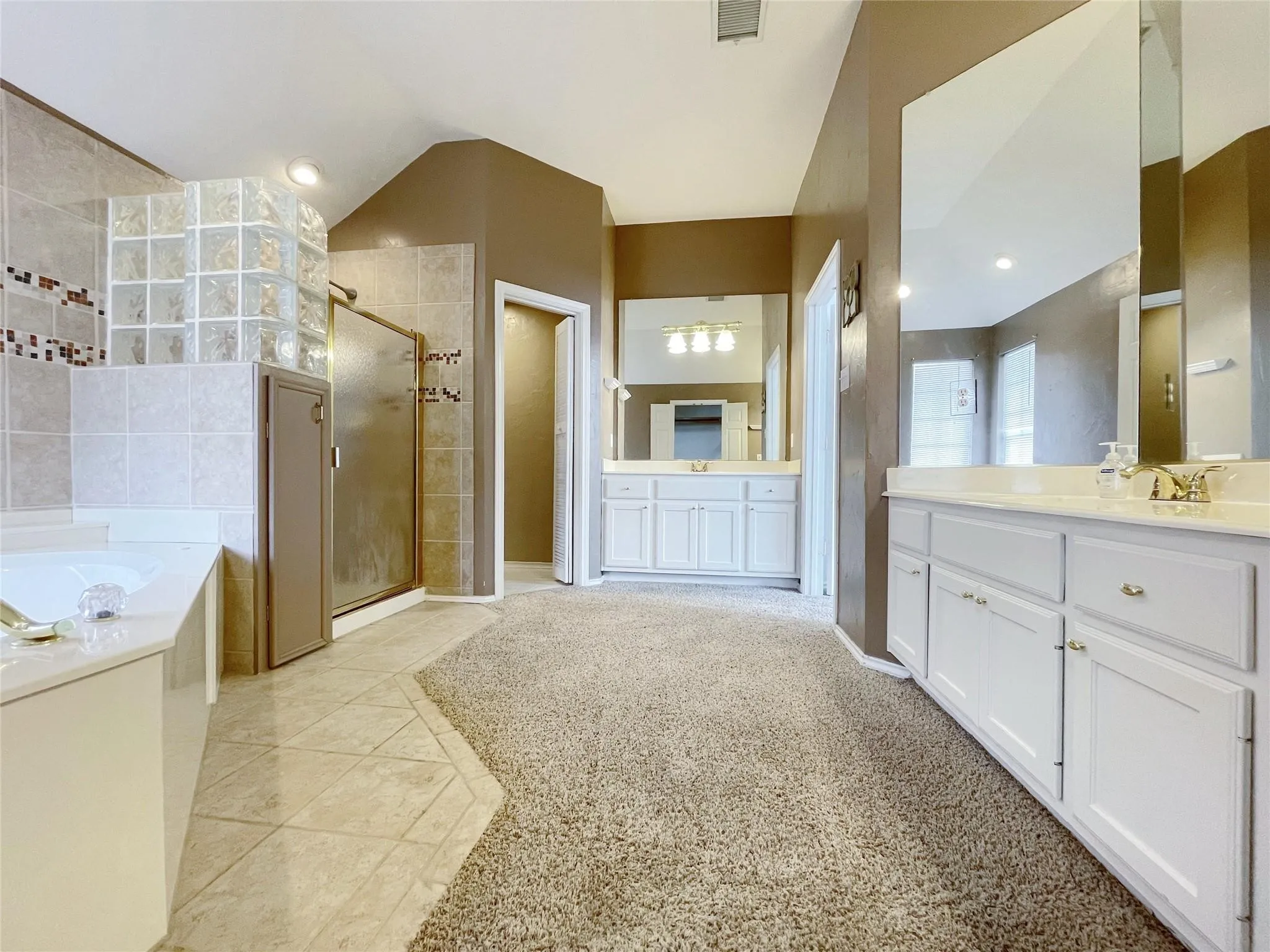 Single Family Residence For Rent in Collin County , 3816 Stockport Drive, Plano, Texas 75025, 4 Bedroom, 4 Bathroom, 2 Garage spaces, 3,158 Sqft, built in 1992, mls#21402747, Real Estate Agent in Plano, Homes For Rent in Collin county, Homes For Rent in Plano, Realtor in Plano Texas, Real Estate Brokerage Independent Realty Texas, Luminita Cordes Realtor