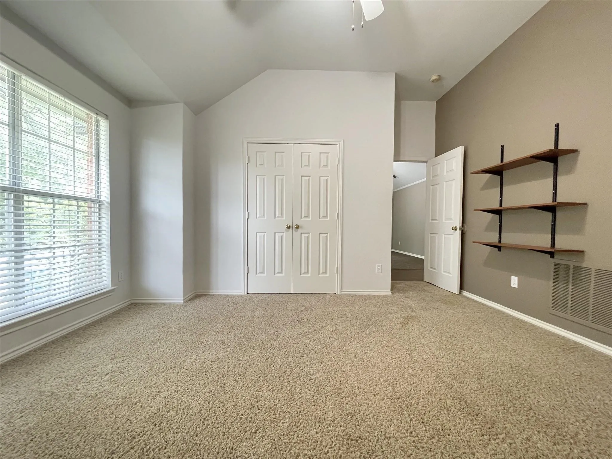 Single Family Residence For Rent in Collin County , 3816 Stockport Drive, Plano, Texas 75025, 4 Bedroom, 4 Bathroom, 2 Garage spaces, 3,158 Sqft, built in 1992, mls#21402747, Real Estate Agent in Plano, Homes For Rent in Collin county, Homes For Rent in Plano, Realtor in Plano Texas, Real Estate Brokerage Independent Realty Texas, Luminita Cordes Realtor