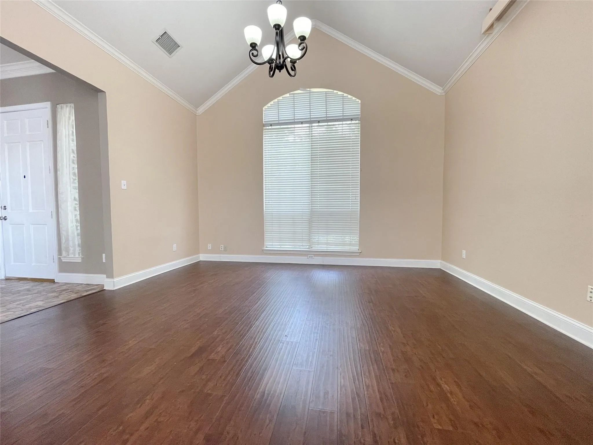 Single Family Residence For Rent in Collin County , 3816 Stockport Drive, Plano, Texas 75025, 4 Bedroom, 4 Bathroom, 2 Garage spaces, 3,158 Sqft, built in 1992, mls#21402747, Real Estate Agent in Plano, Homes For Rent in Collin county, Homes For Rent in Plano, Realtor in Plano Texas, Real Estate Brokerage Independent Realty Texas, Luminita Cordes Realtor