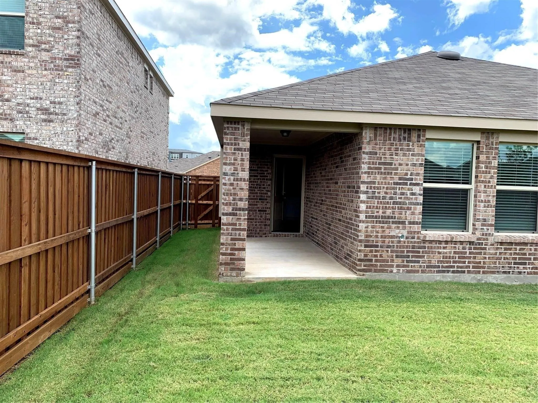 Single Family Residence For Rent in Denton County , 2449 Evening Stone Drive, Little Elm, Texas 76227, 4 Bedroom, 2 Bathroom, 2 Garage spaces, 2,018 Sqft, built in 2020, mls#21402751, Real Estate Agent in Little Elm, Homes For Rent in Denton county, Homes For Rent in Little Elm, Realtor in Little Elm Texas, Real Estate Brokerage Independent Realty Texas, Luminita Cordes Realtor