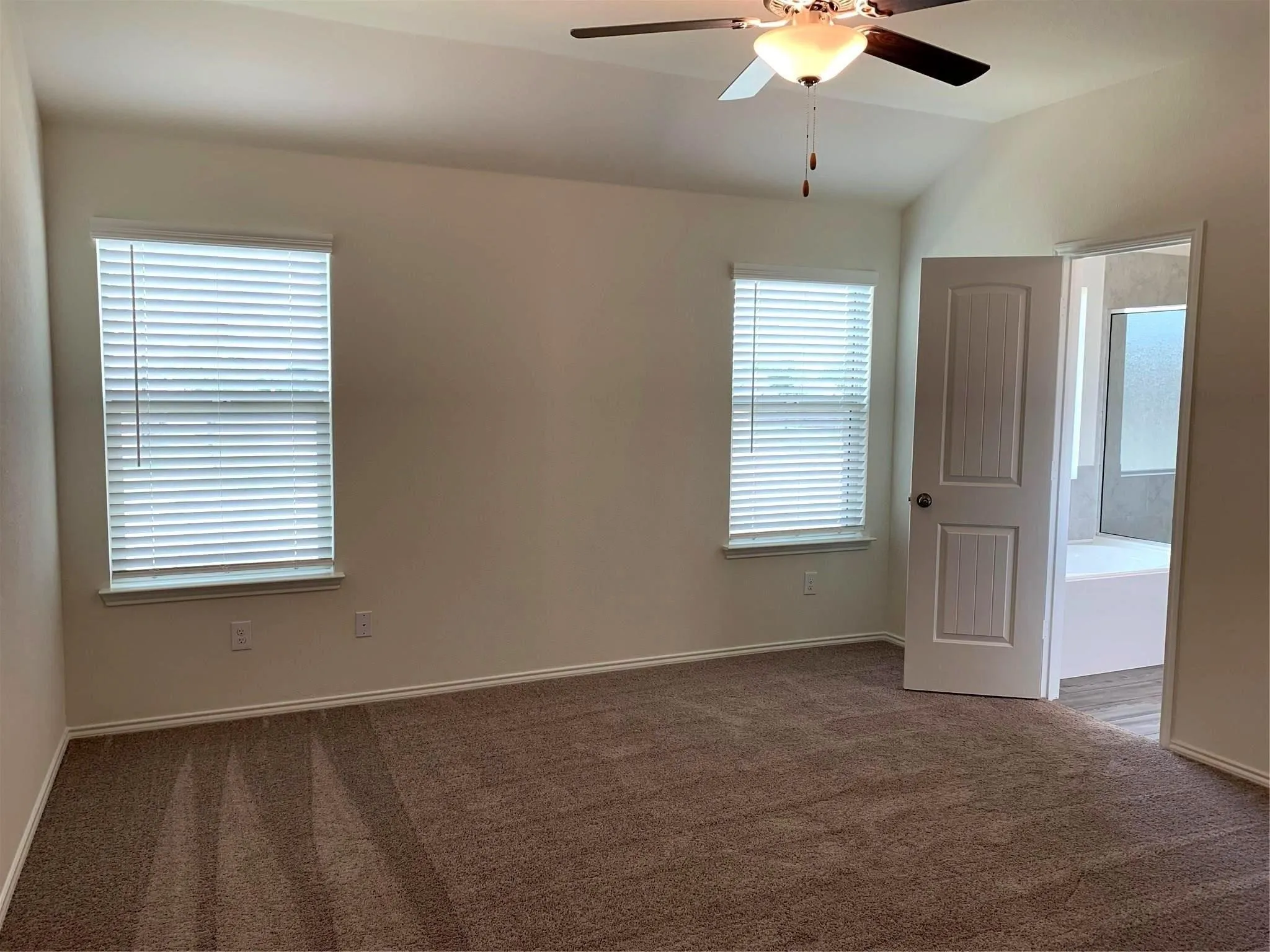 Single Family Residence For Rent in Denton County , 2449 Evening Stone Drive, Little Elm, Texas 76227, 4 Bedroom, 2 Bathroom, 2 Garage spaces, 2,018 Sqft, built in 2020, mls#21402751, Real Estate Agent in Little Elm, Homes For Rent in Denton county, Homes For Rent in Little Elm, Realtor in Little Elm Texas, Real Estate Brokerage Independent Realty Texas, Luminita Cordes Realtor