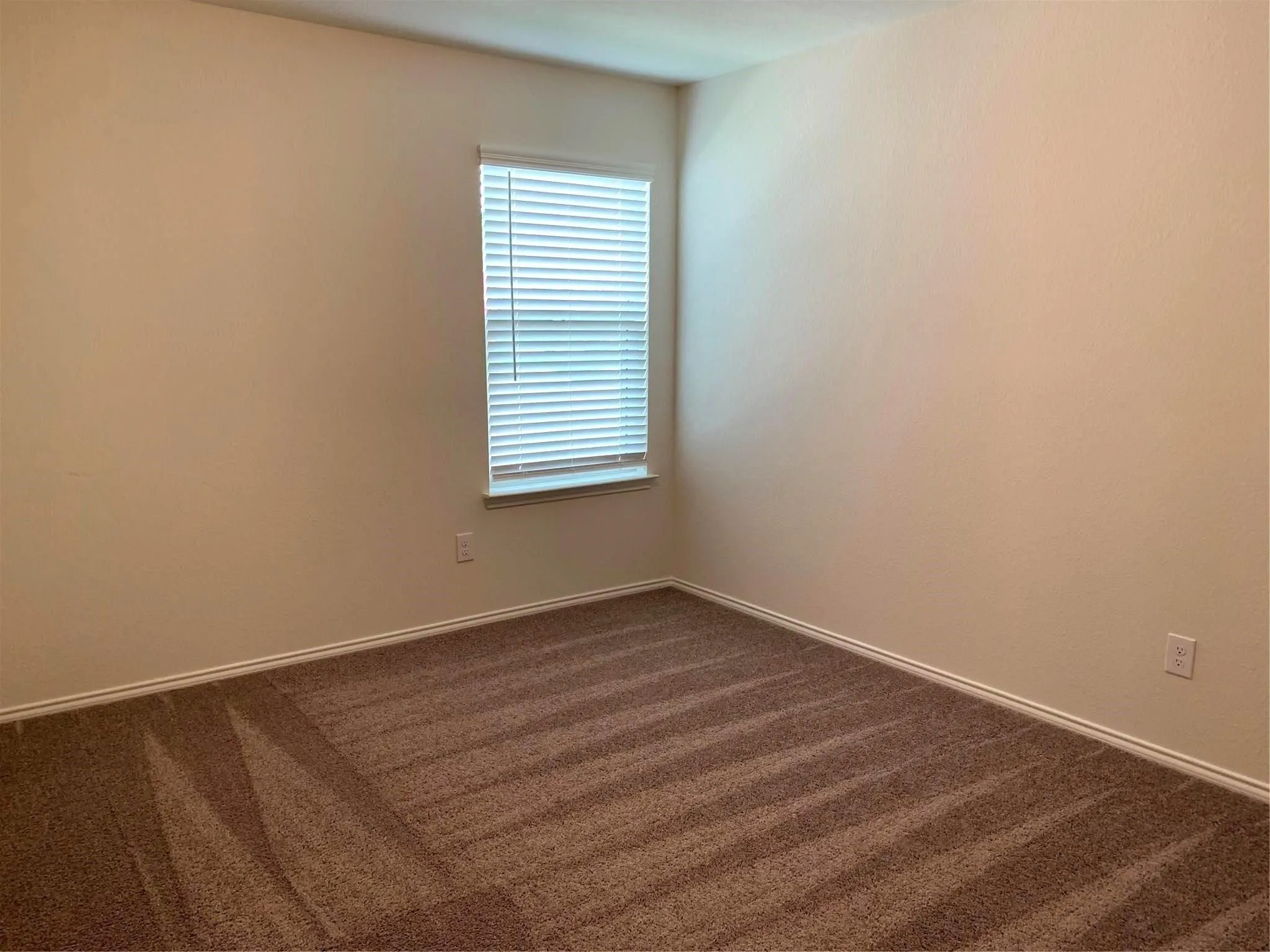 Single Family Residence For Rent in Denton County , 2449 Evening Stone Drive, Little Elm, Texas 76227, 4 Bedroom, 2 Bathroom, 2 Garage spaces, 2,018 Sqft, built in 2020, mls#21402751, Real Estate Agent in Little Elm, Homes For Rent in Denton county, Homes For Rent in Little Elm, Realtor in Little Elm Texas, Real Estate Brokerage Independent Realty Texas, Luminita Cordes Realtor