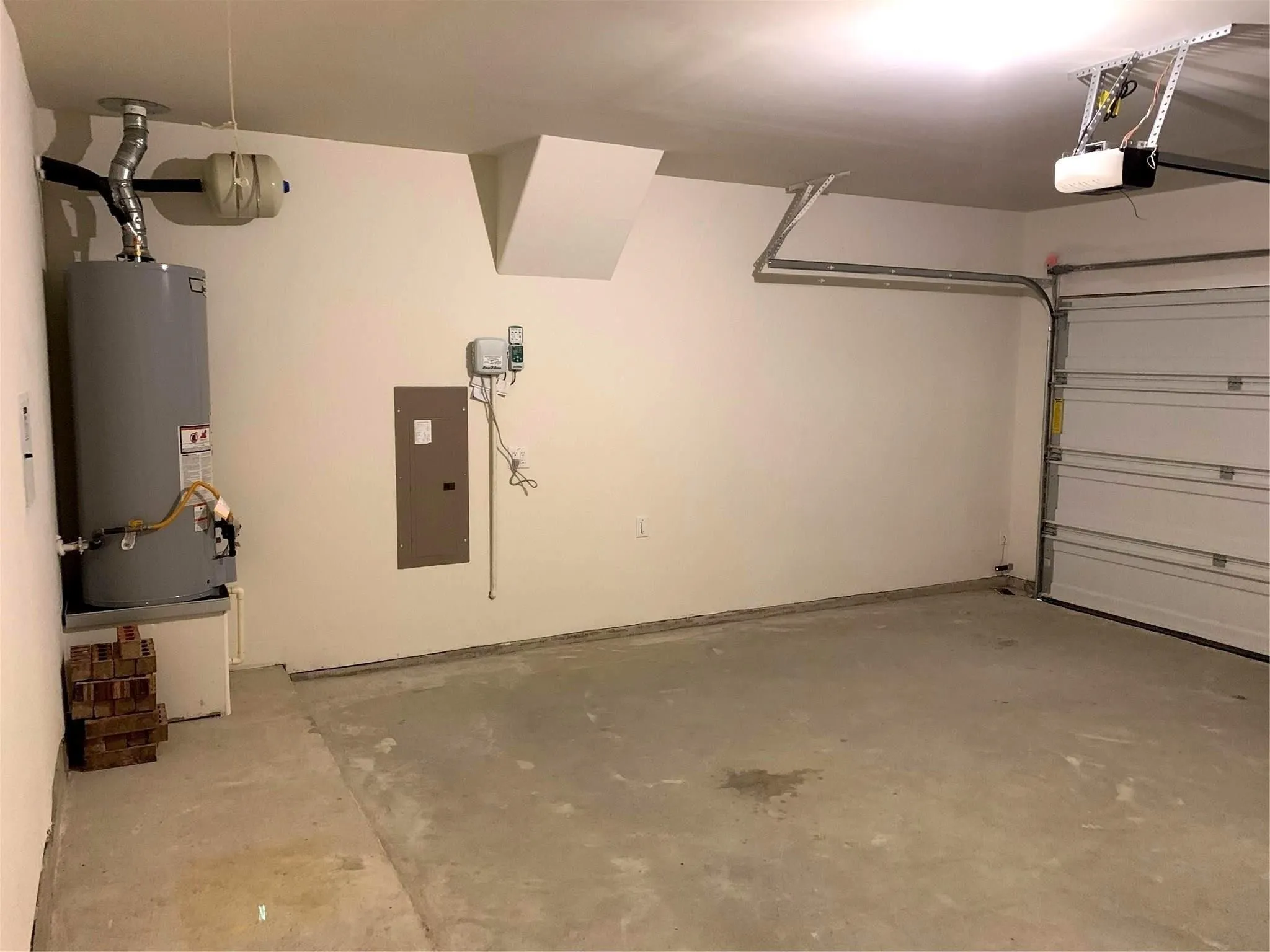 Single Family Residence For Rent in Denton County , 2449 Evening Stone Drive, Little Elm, Texas 76227, 4 Bedroom, 2 Bathroom, 2 Garage spaces, 2,018 Sqft, built in 2020, mls#21402751, Real Estate Agent in Little Elm, Homes For Rent in Denton county, Homes For Rent in Little Elm, Realtor in Little Elm Texas, Real Estate Brokerage Independent Realty Texas, Luminita Cordes Realtor