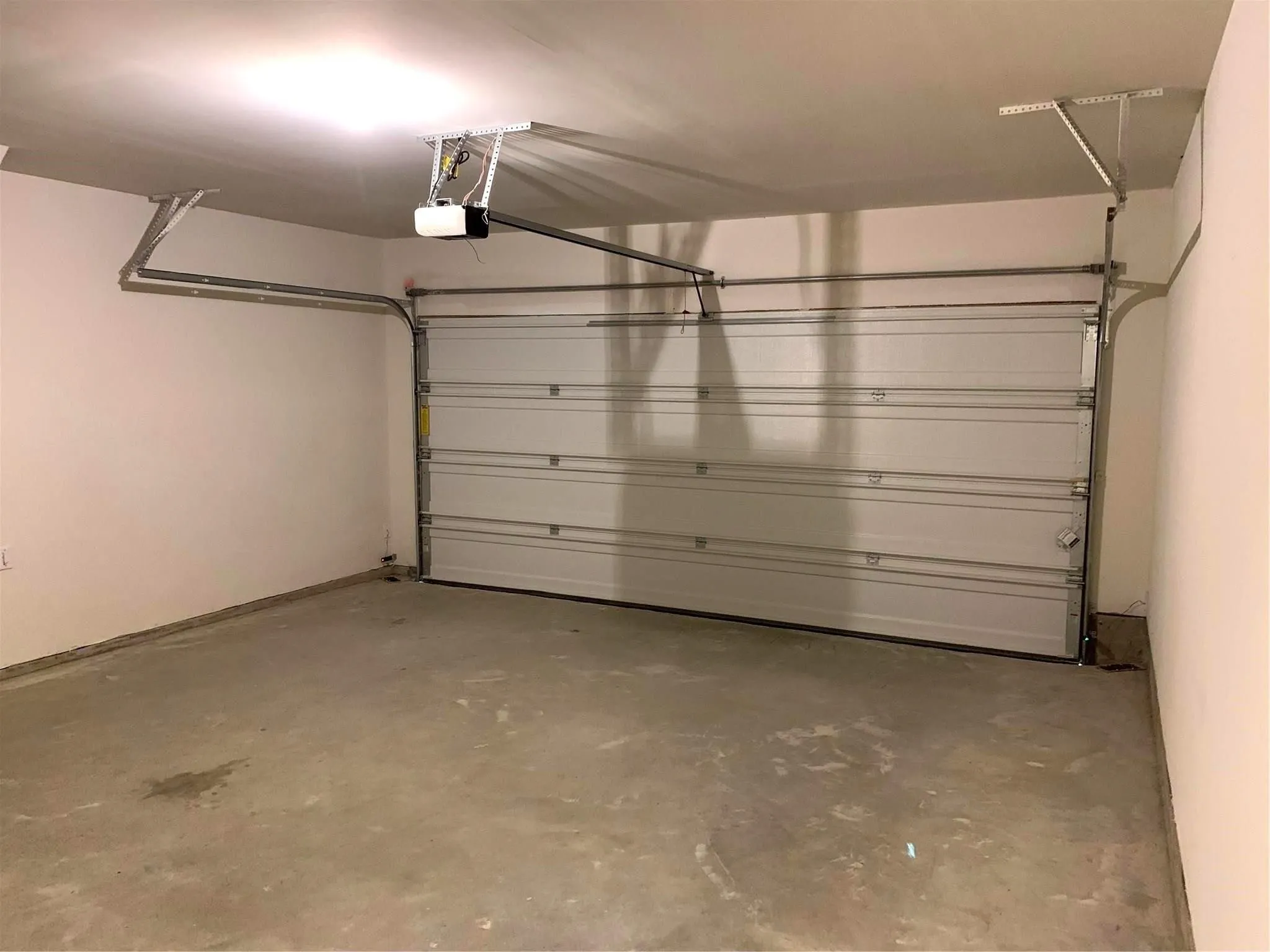 Single Family Residence For Rent in Denton County , 2449 Evening Stone Drive, Little Elm, Texas 76227, 4 Bedroom, 2 Bathroom, 2 Garage spaces, 2,018 Sqft, built in 2020, mls#21402751, Real Estate Agent in Little Elm, Homes For Rent in Denton county, Homes For Rent in Little Elm, Realtor in Little Elm Texas, Real Estate Brokerage Independent Realty Texas, Luminita Cordes Realtor