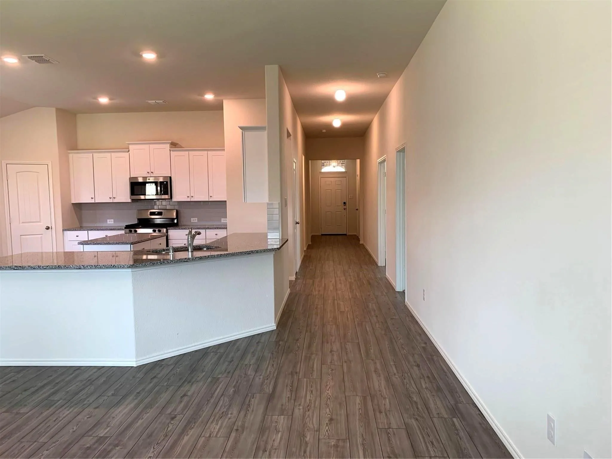 Single Family Residence For Rent in Denton County , 2449 Evening Stone Drive, Little Elm, Texas 76227, 4 Bedroom, 2 Bathroom, 2 Garage spaces, 2,018 Sqft, built in 2020, mls#21402751, Real Estate Agent in Little Elm, Homes For Rent in Denton county, Homes For Rent in Little Elm, Realtor in Little Elm Texas, Real Estate Brokerage Independent Realty Texas, Luminita Cordes Realtor