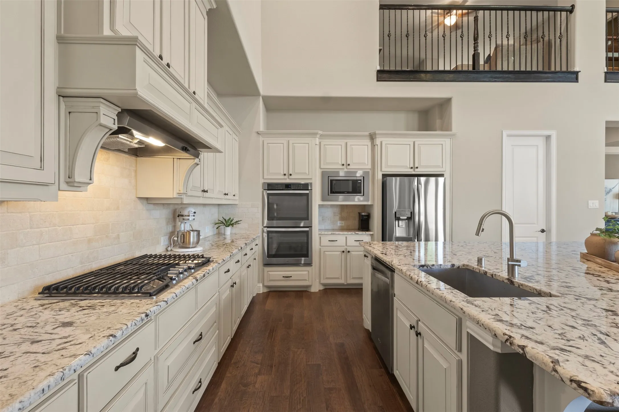 Single Family Residence For Sale in Collin County , 1611 Chisholm Trail, Prosper, Texas 75078, 4 Bedroom, 5 Bathroom, 3 Garage spaces, 4,640 Sqft, built in 2015, mls#21399917, Real Estate Agent in Prosper, Homes For Sale in Collin county, Homes For Sale in Prosper, Realtor in Prosper Texas, Real Estate Brokerage Independent Realty Texas, Luminita Cordes Realtor