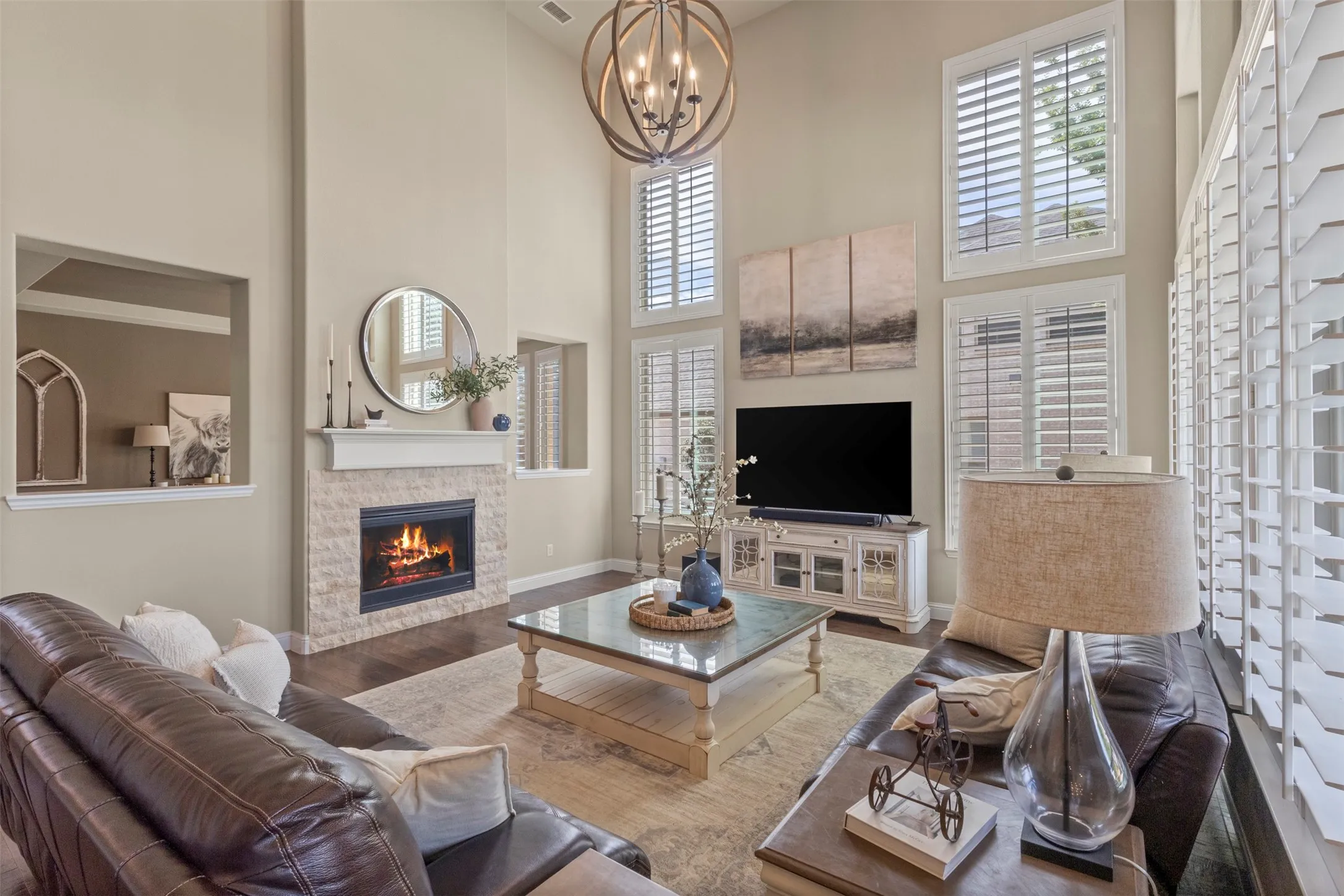 Single Family Residence For Sale in Collin County , 1611 Chisholm Trail, Prosper, Texas 75078, 4 Bedroom, 5 Bathroom, 3 Garage spaces, 4,640 Sqft, built in 2015, mls#21399917, Real Estate Agent in Prosper, Homes For Sale in Collin county, Homes For Sale in Prosper, Realtor in Prosper Texas, Real Estate Brokerage Independent Realty Texas, Luminita Cordes Realtor