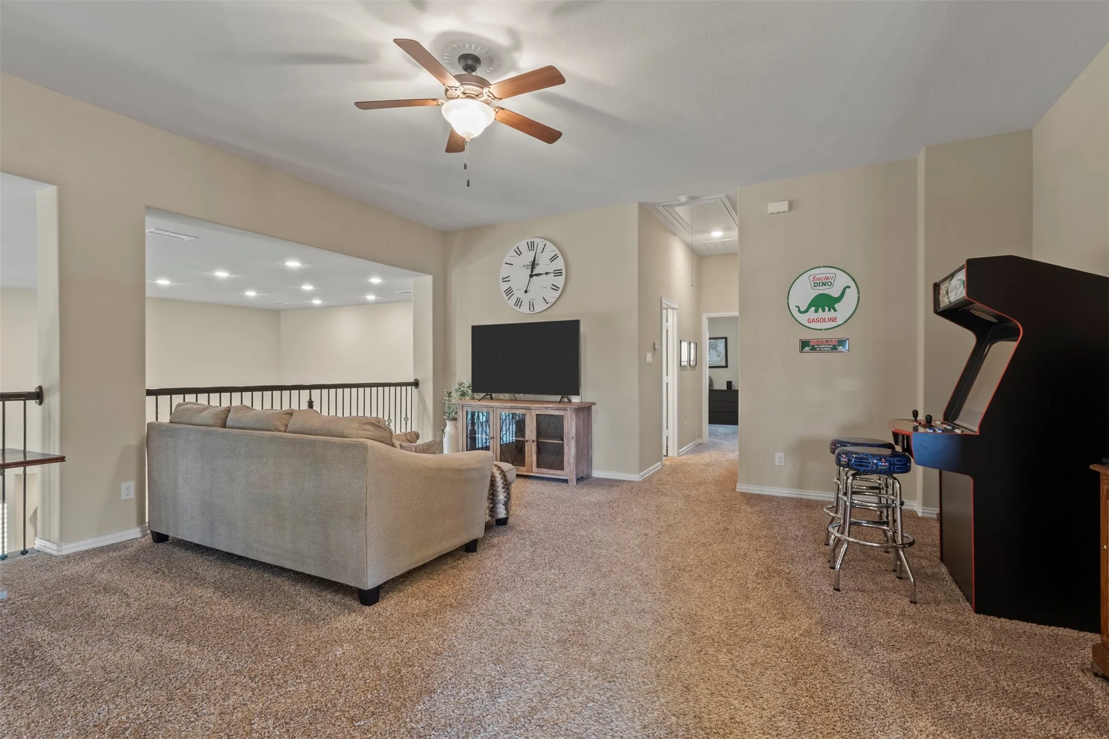 Single Family Residence For Sale in Collin County , 1611 Chisholm Trail, Prosper, Texas 75078, 4 Bedroom, 5 Bathroom, 3 Garage spaces, 4,640 Sqft, built in 2015, mls#21399917, Real Estate Agent in Prosper, Homes For Sale in Collin county, Homes For Sale in Prosper, Realtor in Prosper Texas, Real Estate Brokerage Independent Realty Texas, Luminita Cordes Realtor