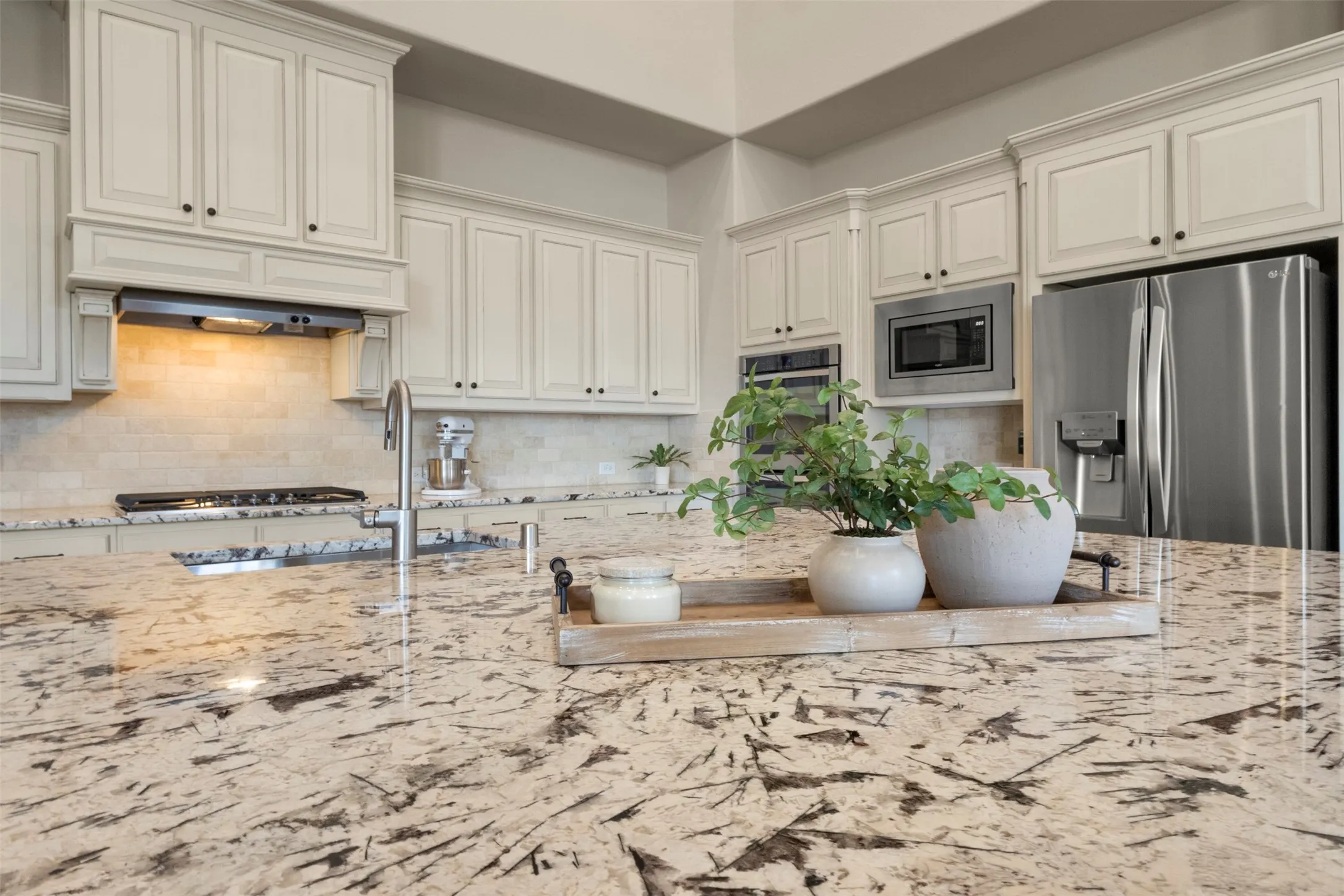 Single Family Residence For Sale in Collin County , 1611 Chisholm Trail, Prosper, Texas 75078, 4 Bedroom, 5 Bathroom, 3 Garage spaces, 4,640 Sqft, built in 2015, mls#21399917, Real Estate Agent in Prosper, Homes For Sale in Collin county, Homes For Sale in Prosper, Realtor in Prosper Texas, Real Estate Brokerage Independent Realty Texas, Luminita Cordes Realtor