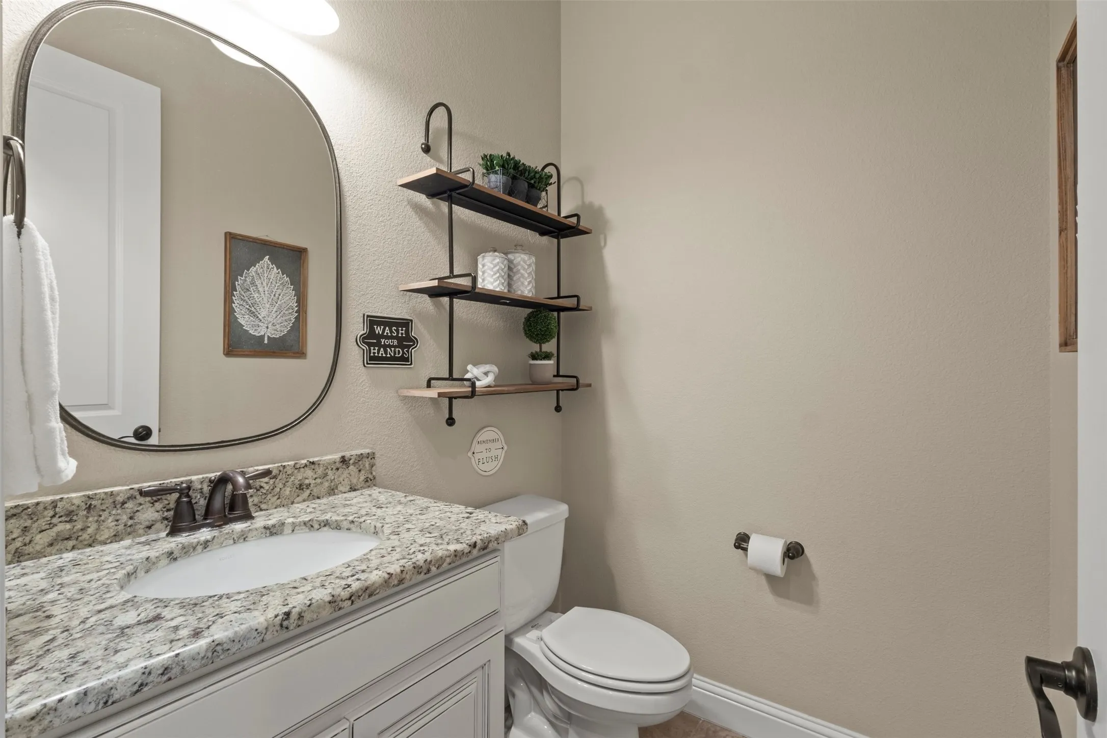 Single Family Residence For Sale in Collin County , 1611 Chisholm Trail, Prosper, Texas 75078, 4 Bedroom, 5 Bathroom, 3 Garage spaces, 4,640 Sqft, built in 2015, mls#21399917, Real Estate Agent in Prosper, Homes For Sale in Collin county, Homes For Sale in Prosper, Realtor in Prosper Texas, Real Estate Brokerage Independent Realty Texas, Luminita Cordes Realtor