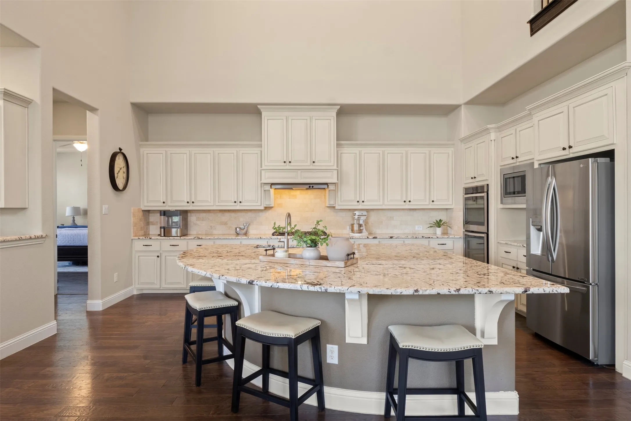 Single Family Residence For Sale in Collin County , 1611 Chisholm Trail, Prosper, Texas 75078, 4 Bedroom, 5 Bathroom, 3 Garage spaces, 4,640 Sqft, built in 2015, mls#21399917, Real Estate Agent in Prosper, Homes For Sale in Collin county, Homes For Sale in Prosper, Realtor in Prosper Texas, Real Estate Brokerage Independent Realty Texas, Luminita Cordes Realtor