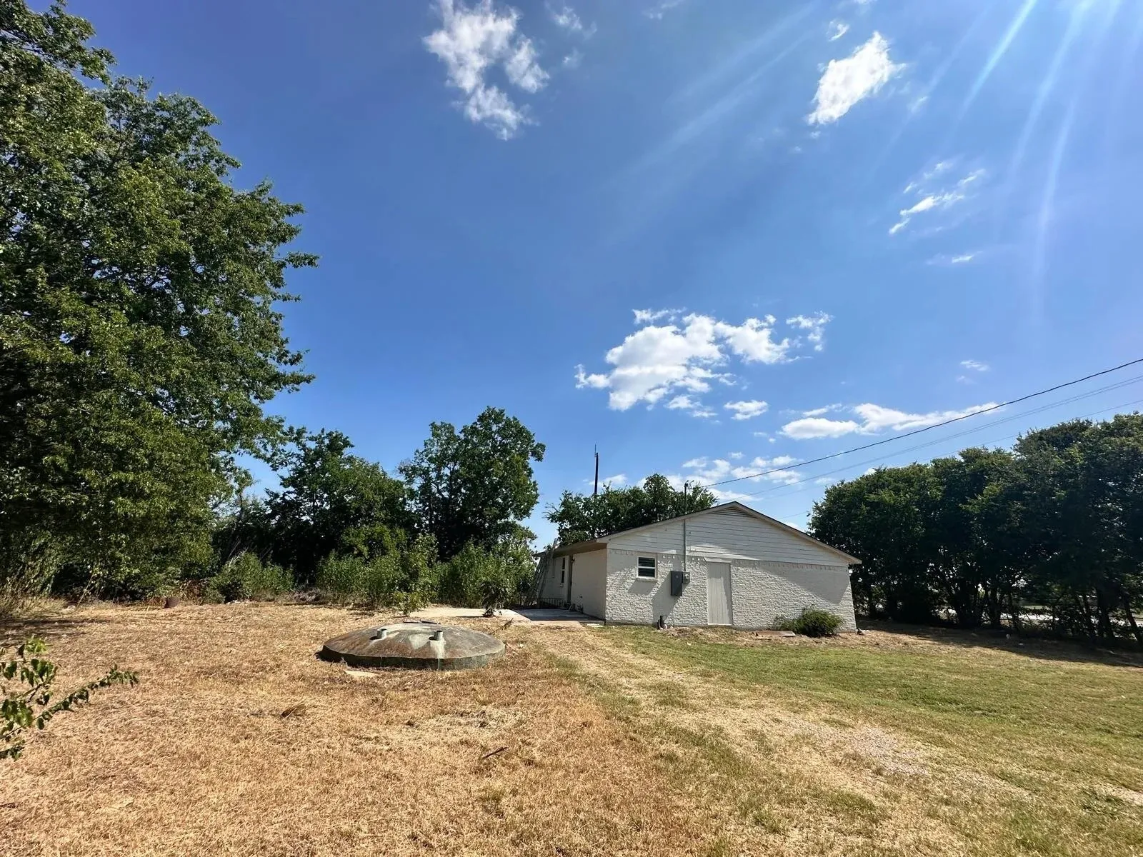 Single Family Residence For Rent in Kaufman County , 3075 E Highway 175, Kaufman, Texas 75142, 4 Bedroom, 2 Bathroom, Garage spaces, 1,445 Sqft, built in 1985, mls#21402752, Real Estate Agent in Kaufman, Homes For Rent in Kaufman county, Homes For Rent in Kaufman, Realtor in Kaufman Texas, Real Estate Brokerage Independent Realty Texas, Luminita Cordes Realtor