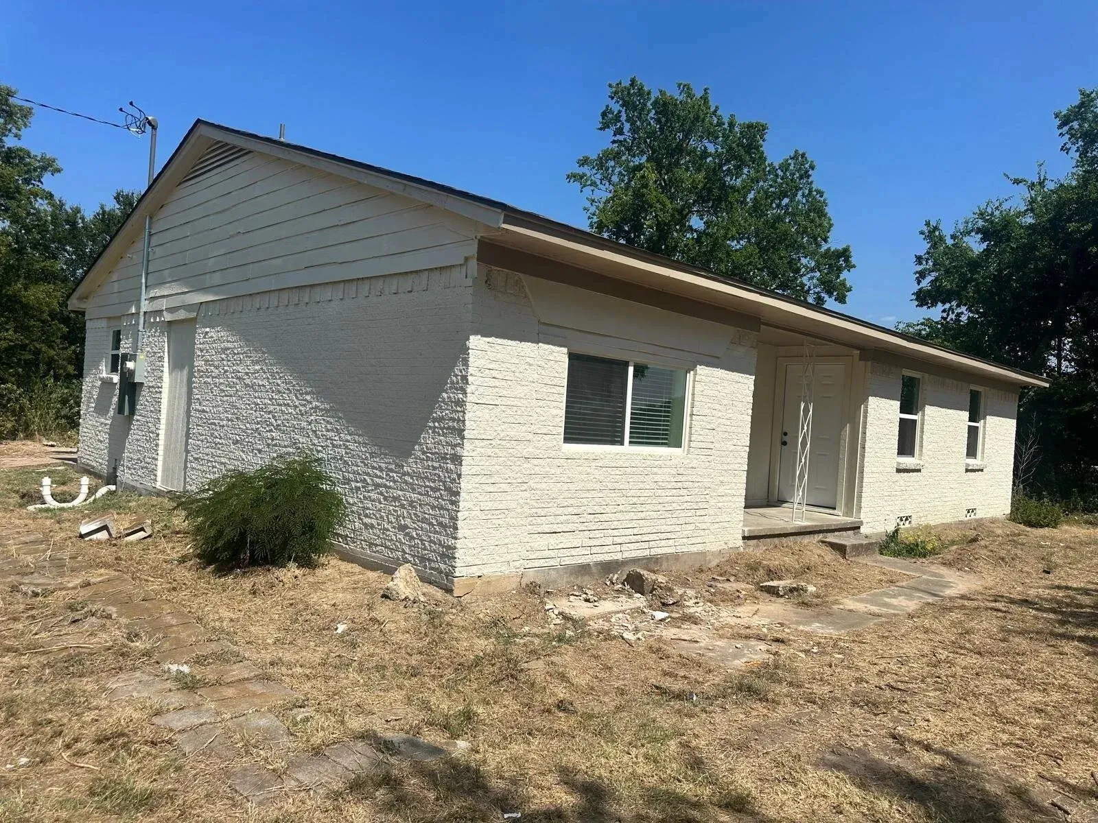 Single Family Residence For Rent in Kaufman County , 3075 E Highway 175, Kaufman, Texas 75142, 4 Bedroom, 2 Bathroom, Garage spaces, 1,445 Sqft, built in 1985, mls#21402752, Real Estate Agent in Kaufman, Homes For Rent in Kaufman county, Homes For Rent in Kaufman, Realtor in Kaufman Texas, Real Estate Brokerage Independent Realty Texas, Luminita Cordes Realtor