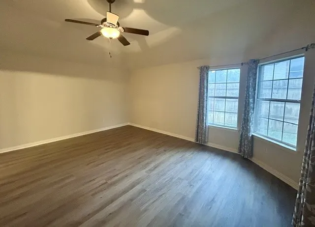 Single Family Residence For Rent in Denton County , 2508 Kariba Lane, Denton, Texas 76210, 4 Bedroom, 2 Bathroom, 2 Garage spaces, 2,428 Sqft, built in 1999, mls#21402742, Real Estate Agent in Denton, Homes For Rent in Denton county, Homes For Rent in Denton, Realtor in Denton Texas, Real Estate Brokerage Independent Realty Texas, Luminita Cordes Realtor