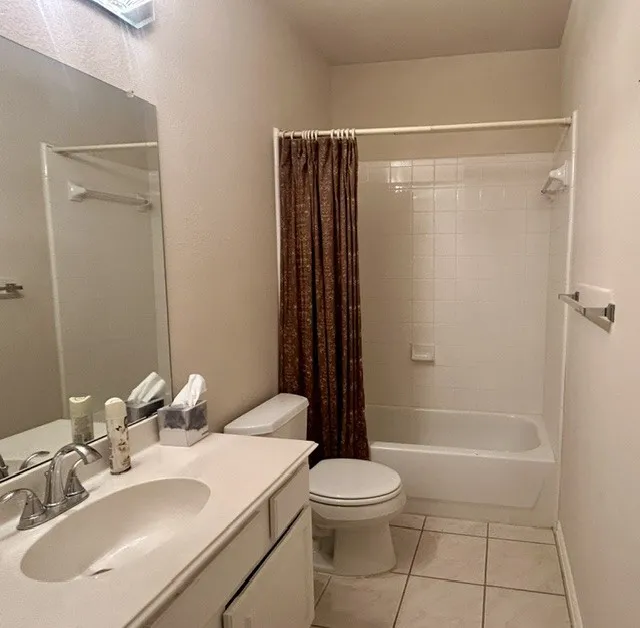 Single Family Residence For Rent in Denton County , 2508 Kariba Lane, Denton, Texas 76210, 4 Bedroom, 2 Bathroom, 2 Garage spaces, 2,428 Sqft, built in 1999, mls#21402742, Real Estate Agent in Denton, Homes For Rent in Denton county, Homes For Rent in Denton, Realtor in Denton Texas, Real Estate Brokerage Independent Realty Texas, Luminita Cordes Realtor