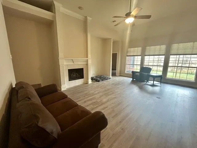 Single Family Residence For Rent in Denton County , 2508 Kariba Lane, Denton, Texas 76210, 4 Bedroom, 2 Bathroom, 2 Garage spaces, 2,428 Sqft, built in 1999, mls#21402742, Real Estate Agent in Denton, Homes For Rent in Denton county, Homes For Rent in Denton, Realtor in Denton Texas, Real Estate Brokerage Independent Realty Texas, Luminita Cordes Realtor