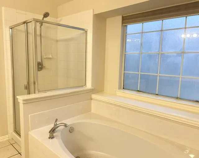 Single Family Residence For Rent in Denton County , 2508 Kariba Lane, Denton, Texas 76210, 4 Bedroom, 2 Bathroom, 2 Garage spaces, 2,428 Sqft, built in 1999, mls#21402742, Real Estate Agent in Denton, Homes For Rent in Denton county, Homes For Rent in Denton, Realtor in Denton Texas, Real Estate Brokerage Independent Realty Texas, Luminita Cordes Realtor