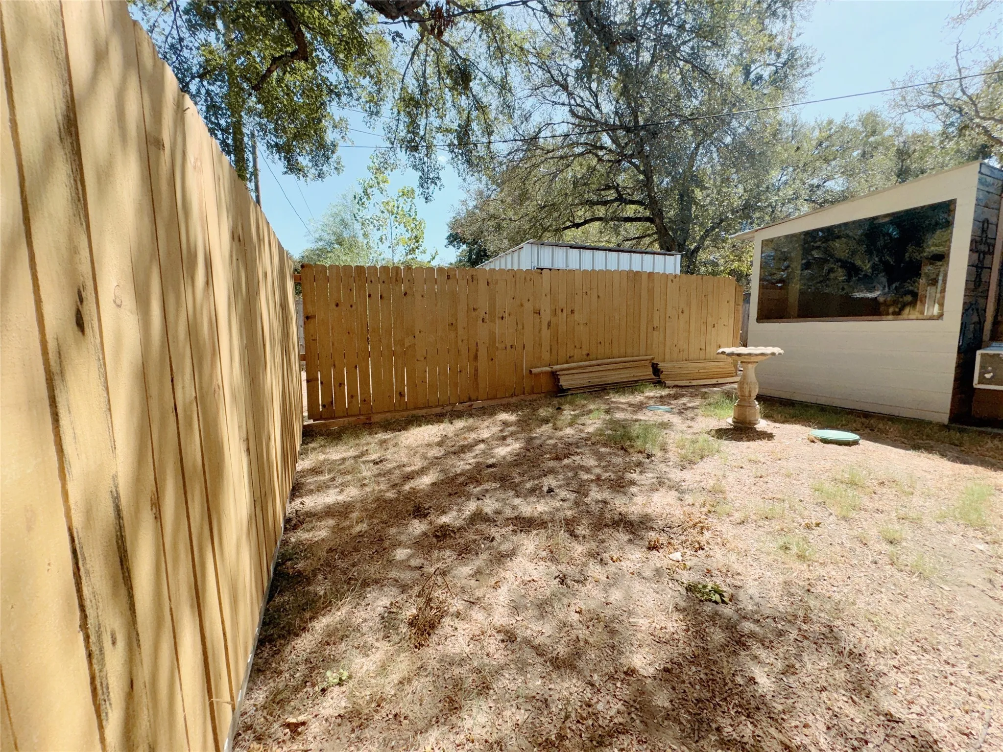 Single Family Residence For Rent in Hood County , 415 Mustang Trail, Granbury, Texas 76049, 4 Bedroom, 2 Bathroom, Garage spaces, 1,152 Sqft, built in 1984, mls#21400501, Real Estate Agent in Granbury, Homes For Rent in Hood county, Homes For Rent in Granbury, Realtor in Granbury Texas, Real Estate Brokerage Independent Realty Texas, Luminita Cordes Realtor