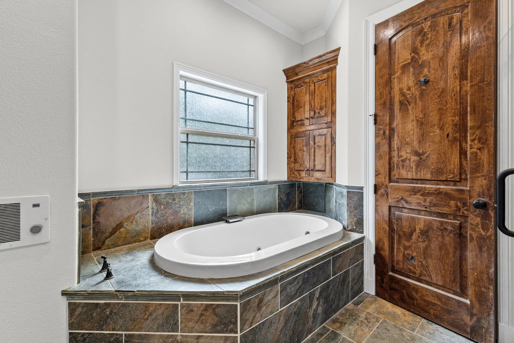 Single Family Residence For Sale in Hopkins County , 133 County Road 1444, Sulphur Springs, Texas 75482, 6 Bedroom, 4 Bathroom, Garage spaces, 3,321 Sqft, built in 2009, mls#21402708, Real Estate Agent in Sulphur Springs, Homes For Sale in Hopkins county, Homes For Sale in Sulphur Springs, Realtor in Sulphur Springs Texas, Real Estate Brokerage Independent Realty Texas, Luminita Cordes Realtor