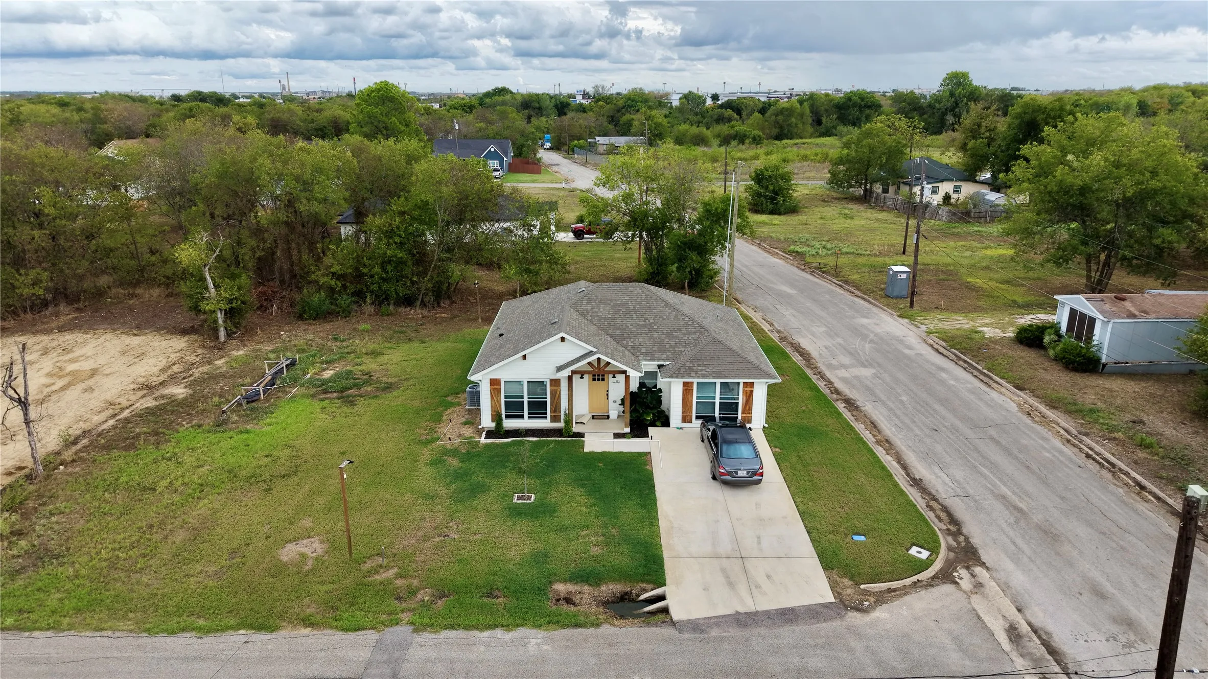 Lovely Single-story residence nearby