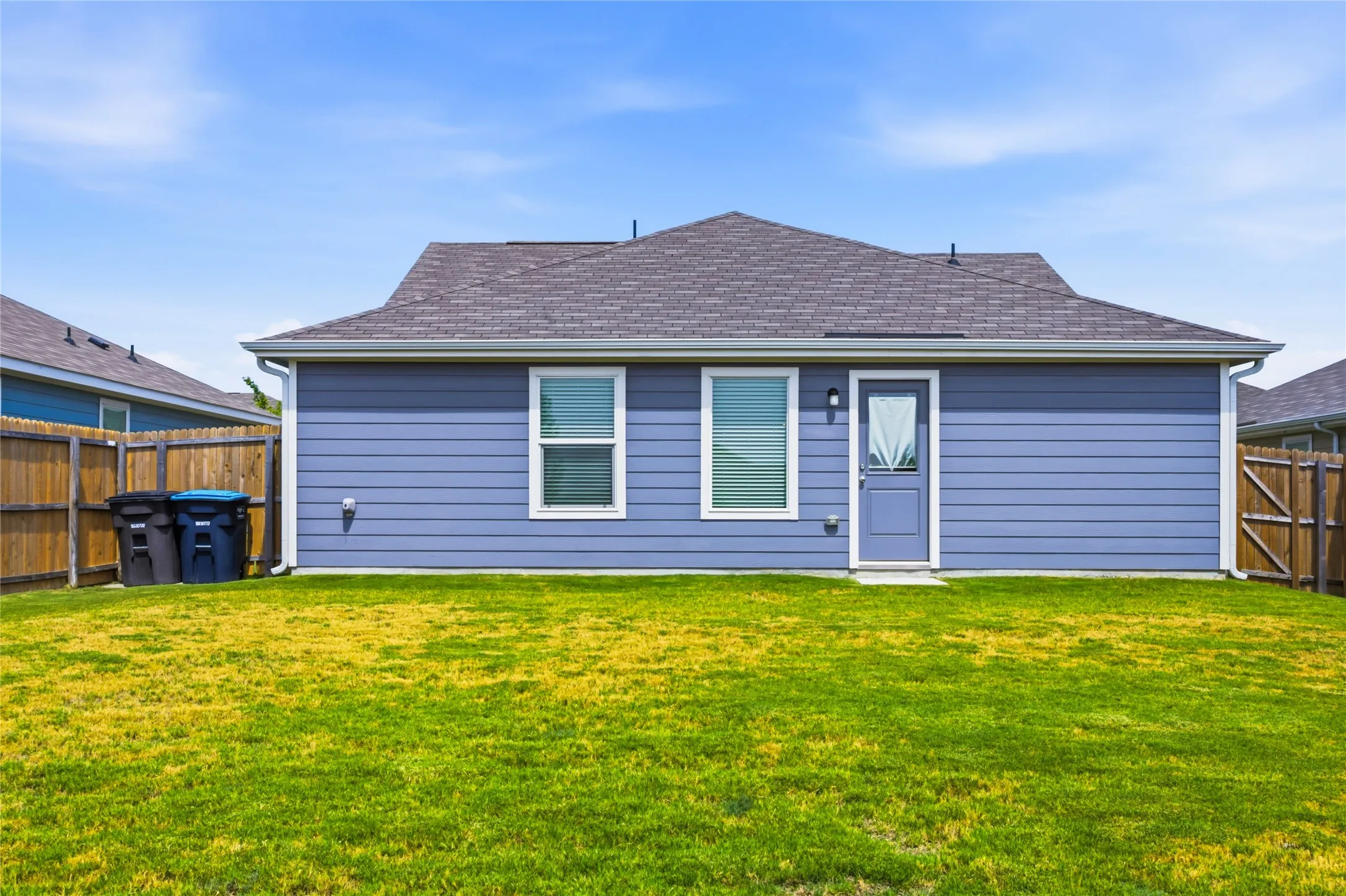 Single Family Residence For Rent in Tarrant County , 9609 Lightfoot Road, Fort Worth, Texas 76179, 3 Bedroom, 2 Bathroom, 2 Garage spaces, 1,255 Sqft, built in 2024, mls#21402758, Real Estate Agent in Fort Worth, Homes For Rent in Tarrant county, Homes For Rent in Fort Worth, Realtor in Fort Worth Texas, Real Estate Brokerage Independent Realty Texas, Luminita Cordes Realtor