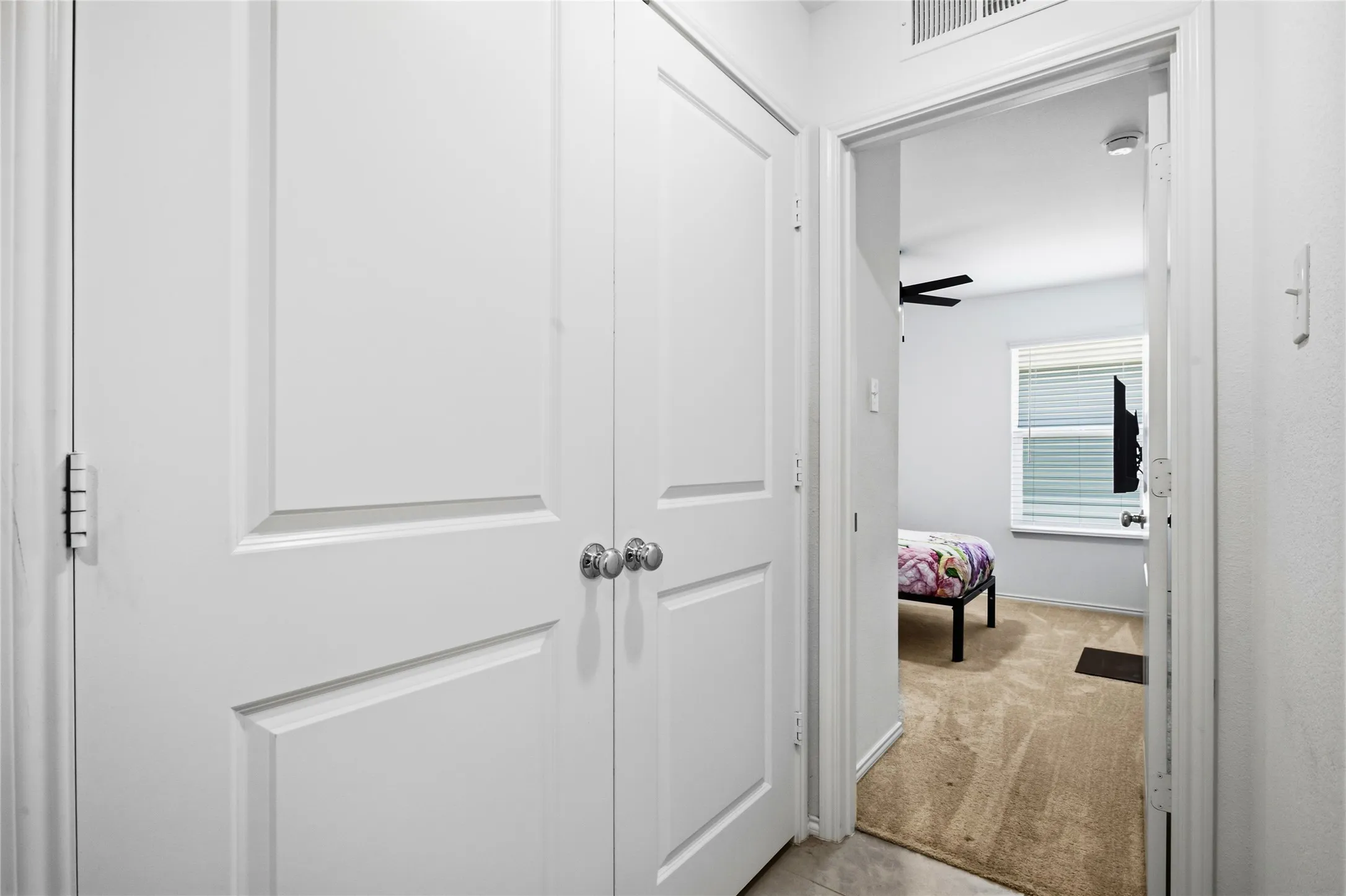 Single Family Residence For Rent in Tarrant County , 9609 Lightfoot Road, Fort Worth, Texas 76179, 3 Bedroom, 2 Bathroom, 2 Garage spaces, 1,255 Sqft, built in 2024, mls#21402758, Real Estate Agent in Fort Worth, Homes For Rent in Tarrant county, Homes For Rent in Fort Worth, Realtor in Fort Worth Texas, Real Estate Brokerage Independent Realty Texas, Luminita Cordes Realtor