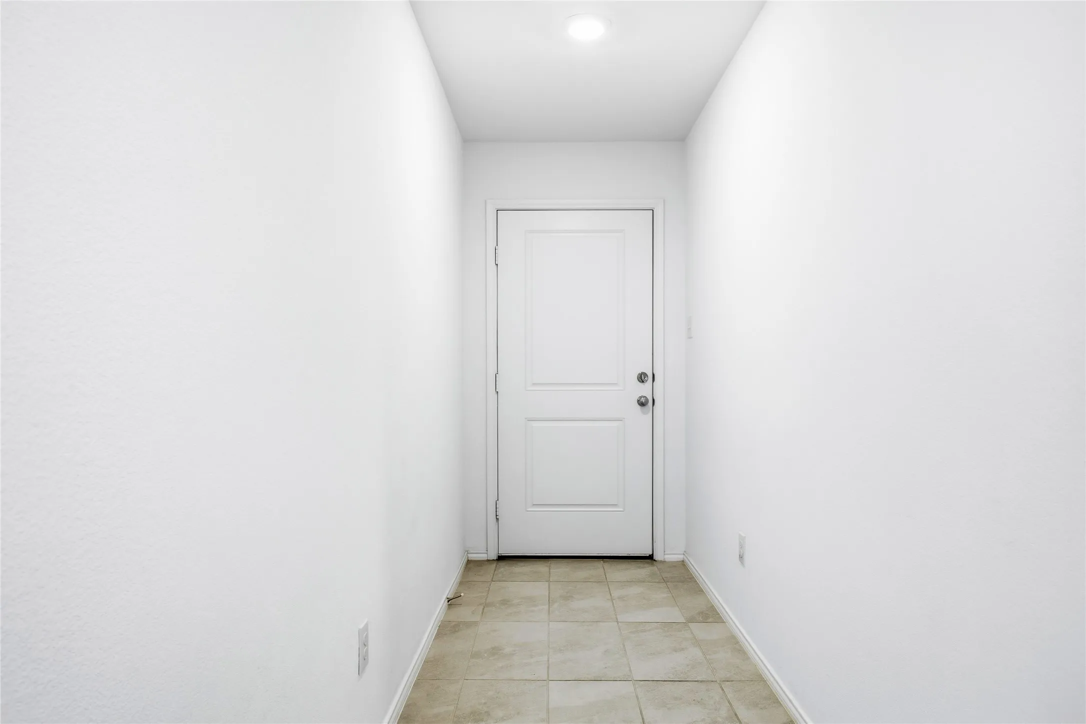 Single Family Residence For Rent in Tarrant County , 9609 Lightfoot Road, Fort Worth, Texas 76179, 3 Bedroom, 2 Bathroom, 2 Garage spaces, 1,255 Sqft, built in 2024, mls#21402758, Real Estate Agent in Fort Worth, Homes For Rent in Tarrant county, Homes For Rent in Fort Worth, Realtor in Fort Worth Texas, Real Estate Brokerage Independent Realty Texas, Luminita Cordes Realtor