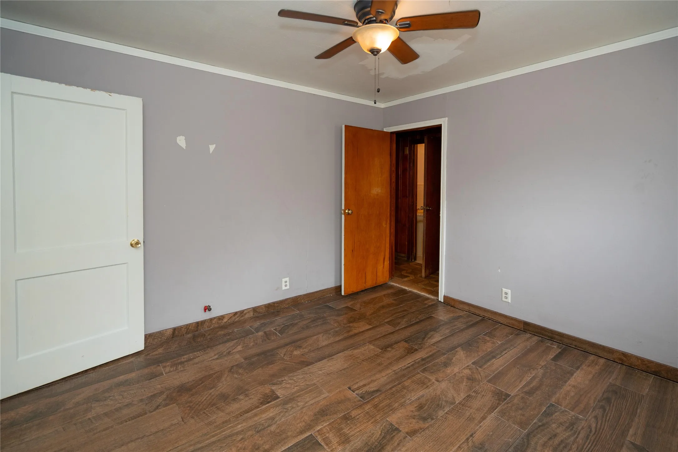 Single Family Residence For Sale in Dallas County , 6735 Woodard Avenue, Dallas, Texas 75227, 3 Bedroom, 2 Bathroom, Garage spaces, 1,411 Sqft, built in 1950, mls#21402386, Real Estate Agent in Dallas, Homes For Sale in Dallas county, Homes For Sale in Dallas, Realtor in Dallas Texas, Real Estate Brokerage Independent Realty Texas, Luminita Cordes Realtor