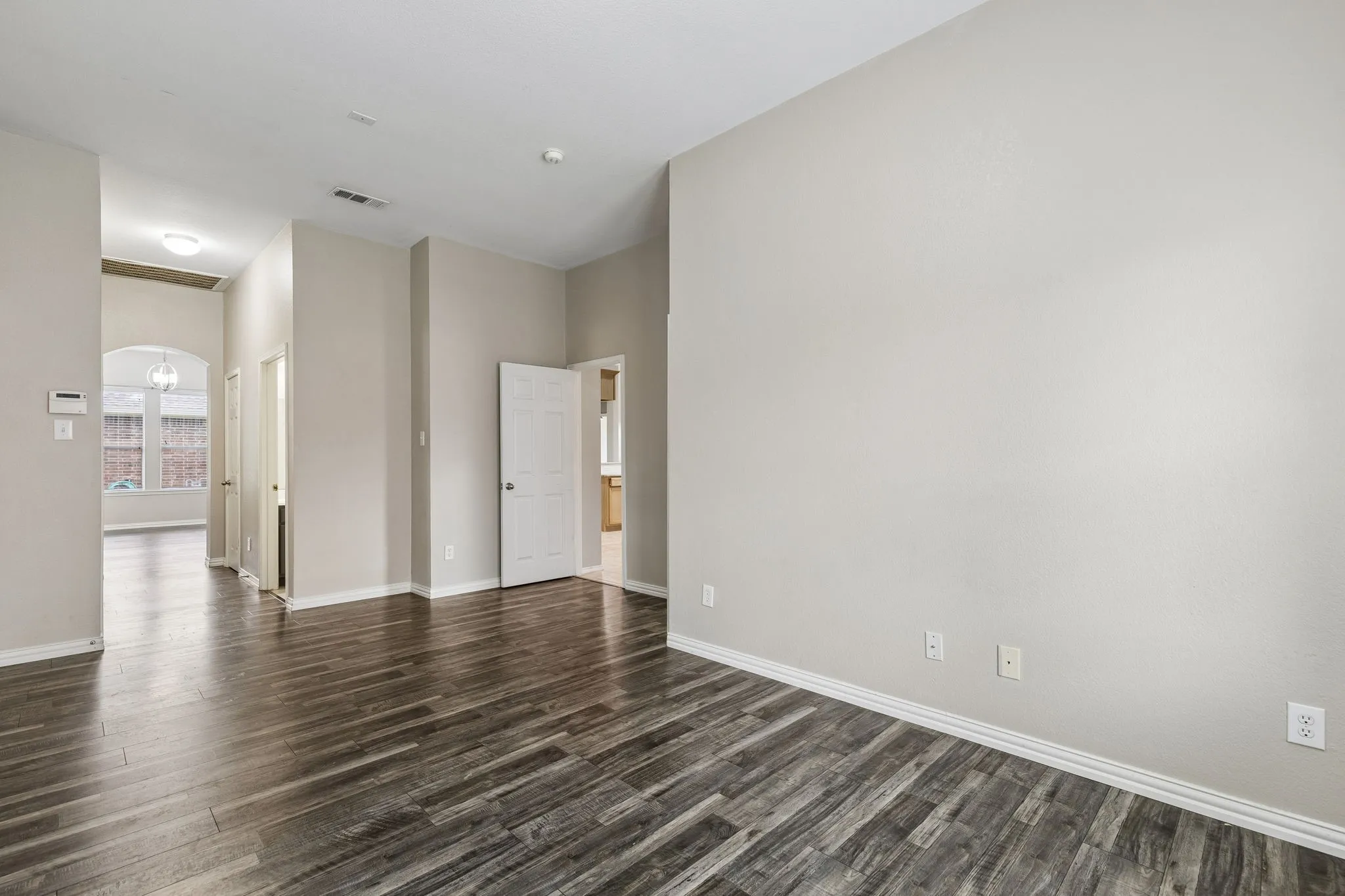 Single Family Residence For Sale in Collin County , 1209 Stone Lane, Celina, Texas 75009, 3 Bedroom, 2 Bathroom, 2 Garage spaces, 2,492 Sqft, built in 2004, mls#21402766, Real Estate Agent in Celina, Homes For Sale in Collin county, Homes For Sale in Celina, Realtor in Celina Texas, Real Estate Brokerage Independent Realty Texas, Luminita Cordes Realtor