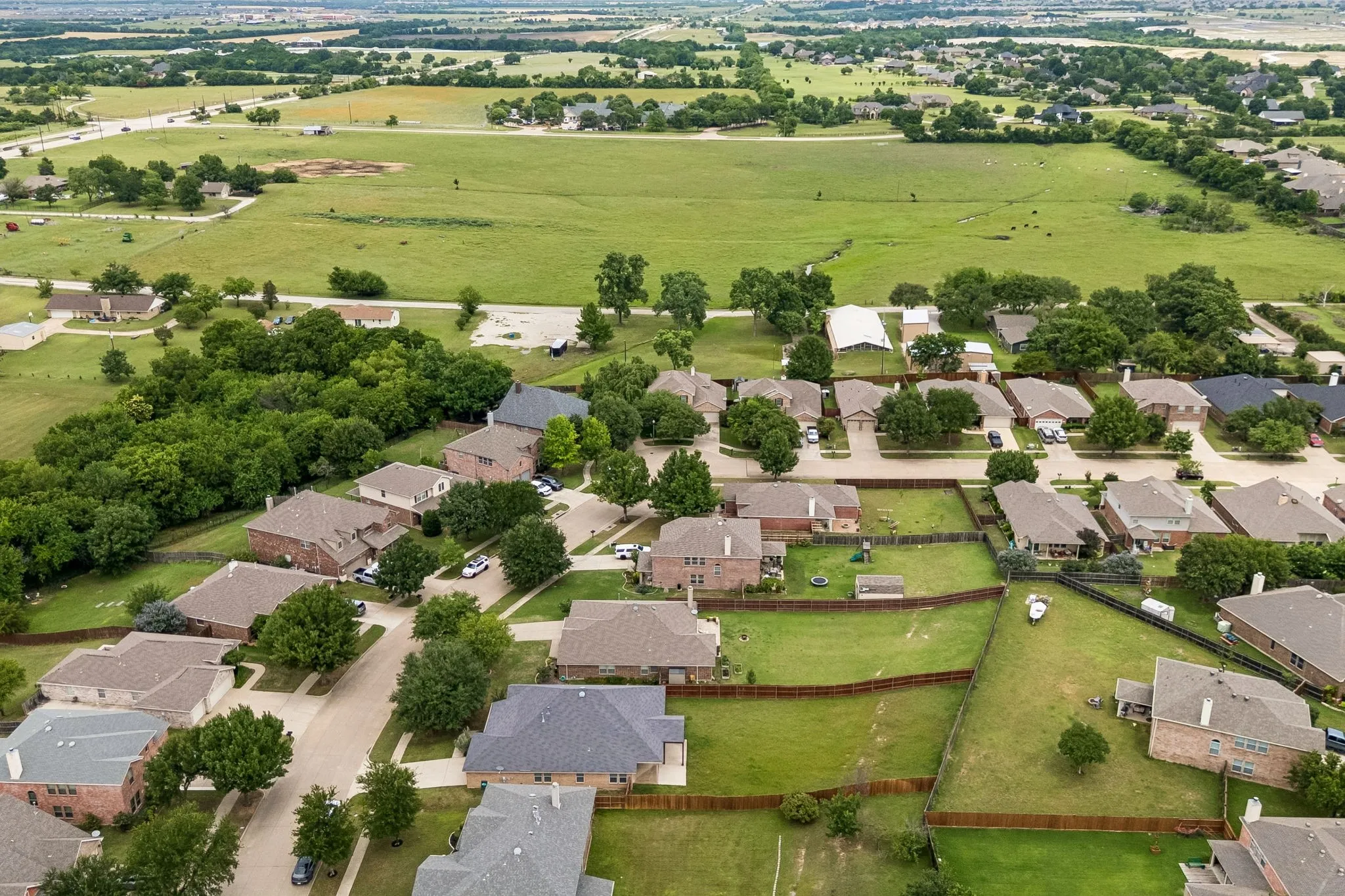 Single Family Residence For Sale in Collin County , 1209 Stone Lane, Celina, Texas 75009, 3 Bedroom, 2 Bathroom, 2 Garage spaces, 2,492 Sqft, built in 2004, mls#21402766, Real Estate Agent in Celina, Homes For Sale in Collin county, Homes For Sale in Celina, Realtor in Celina Texas, Real Estate Brokerage Independent Realty Texas, Luminita Cordes Realtor