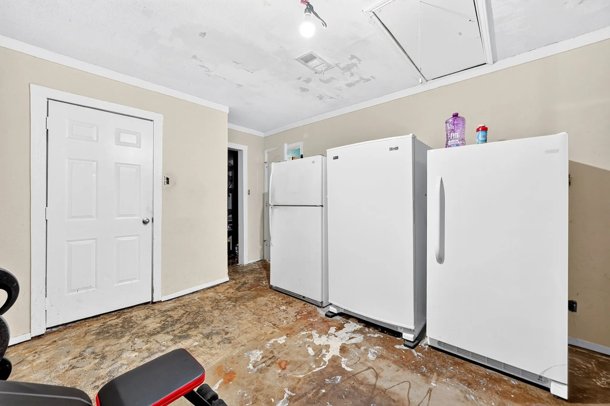Single Family Residence For Sale in Van Zandt County , 708 E High Street, Wills Point, Texas 75169, 2 Bedroom, 2 Bathroom, Garage spaces, 1,266 Sqft, built in 1965, mls#21395210, Real Estate Agent in Wills Point, Homes For Sale in Van Zandt county, Homes For Sale in Wills Point, Realtor in Wills Point Texas, Real Estate Brokerage Independent Realty Texas, Luminita Cordes Realtor