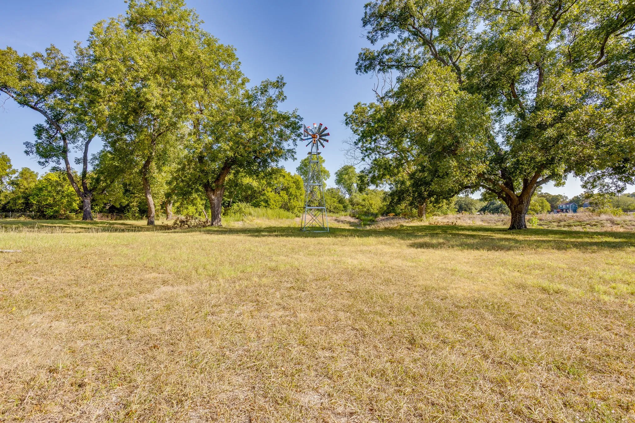 Single Family Residence For Sale in Parker County , 1590 Airport Road, Aledo, Texas 76008, 3 Bedroom, 3 Bathroom, Garage spaces, 2,360 Sqft, built in 2002, mls#21401013, Real Estate Agent in Aledo, Homes For Sale in Parker county, Homes For Sale in Aledo, Realtor in Aledo Texas, Real Estate Brokerage Independent Realty Texas, Luminita Cordes Realtor
