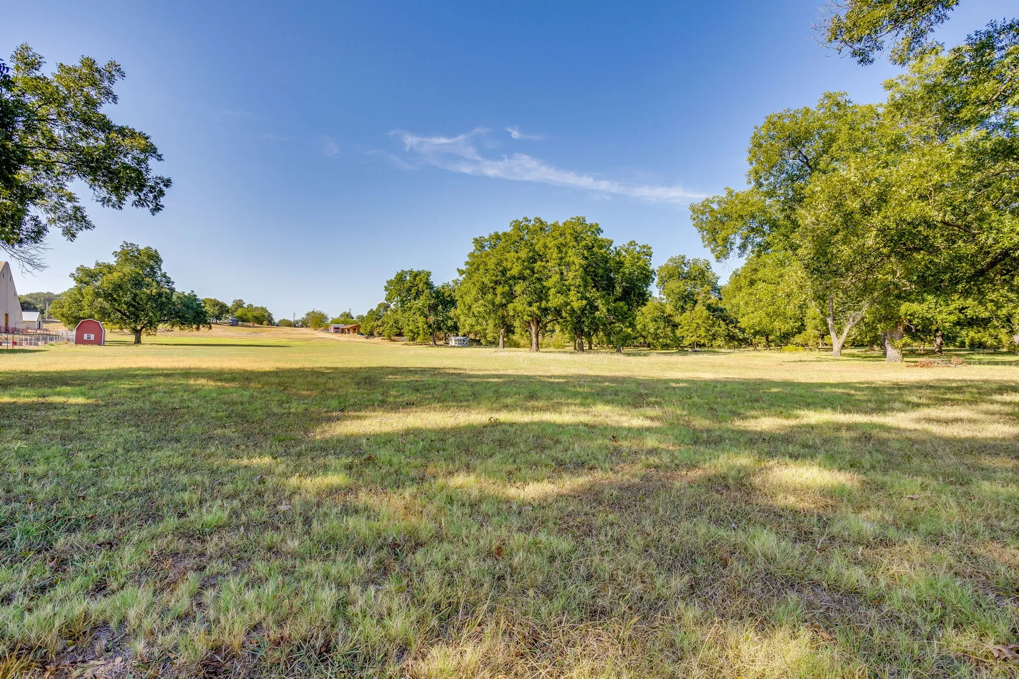 Single Family Residence For Sale in Parker County , 1590 Airport Road, Aledo, Texas 76008, 3 Bedroom, 3 Bathroom, Garage spaces, 2,360 Sqft, built in 2002, mls#21401013, Real Estate Agent in Aledo, Homes For Sale in Parker county, Homes For Sale in Aledo, Realtor in Aledo Texas, Real Estate Brokerage Independent Realty Texas, Luminita Cordes Realtor