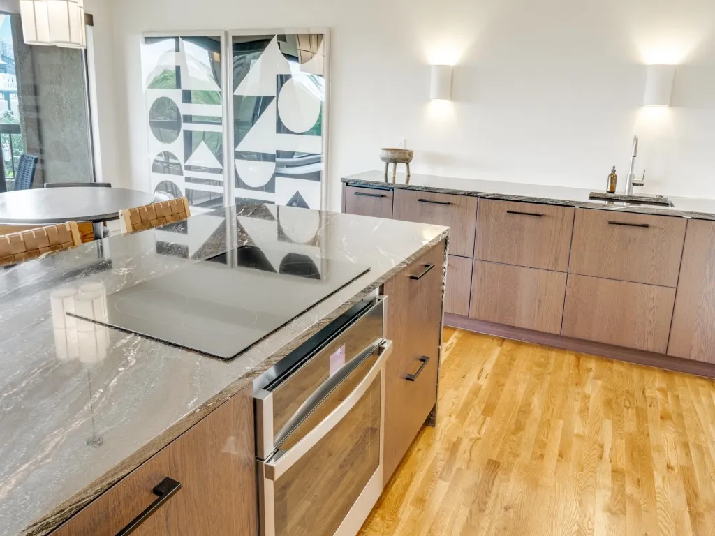 Condominium For Rent in Dallas County , 3030 Mckinney Avenue 1005, Dallas, Texas 75204, 1 Bedroom, 1 Bathroom, 1 Garage spaces, 996 Sqft, built in 1981, mls#21402646, Real Estate Agent in Dallas, Homes For Rent in Dallas county, Homes For Rent in Dallas, Realtor in Dallas Texas, Real Estate Brokerage Independent Realty Texas, Luminita Cordes Realtor