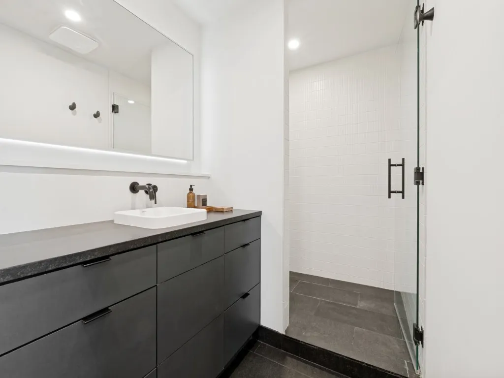 Condominium For Rent in Dallas County , 3030 Mckinney Avenue 1005, Dallas, Texas 75204, 1 Bedroom, 1 Bathroom, 1 Garage spaces, 996 Sqft, built in 1981, mls#21402646, Real Estate Agent in Dallas, Homes For Rent in Dallas county, Homes For Rent in Dallas, Realtor in Dallas Texas, Real Estate Brokerage Independent Realty Texas, Luminita Cordes Realtor