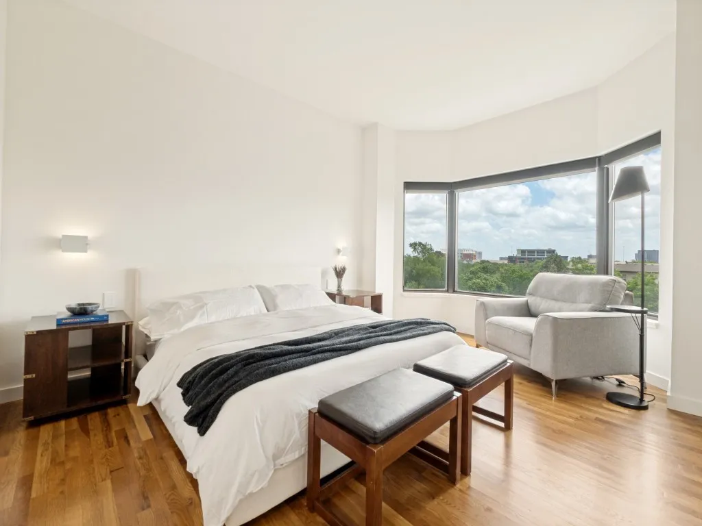 Condominium For Rent in Dallas County , 3030 Mckinney Avenue 1005, Dallas, Texas 75204, 1 Bedroom, 1 Bathroom, 1 Garage spaces, 996 Sqft, built in 1981, mls#21402646, Real Estate Agent in Dallas, Homes For Rent in Dallas county, Homes For Rent in Dallas, Realtor in Dallas Texas, Real Estate Brokerage Independent Realty Texas, Luminita Cordes Realtor