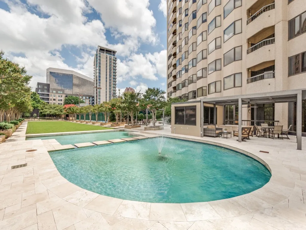 Condominium For Rent in Dallas County , 3030 Mckinney Avenue 1005, Dallas, Texas 75204, 1 Bedroom, 1 Bathroom, 1 Garage spaces, 996 Sqft, built in 1981, mls#21402646, Real Estate Agent in Dallas, Homes For Rent in Dallas county, Homes For Rent in Dallas, Realtor in Dallas Texas, Real Estate Brokerage Independent Realty Texas, Luminita Cordes Realtor