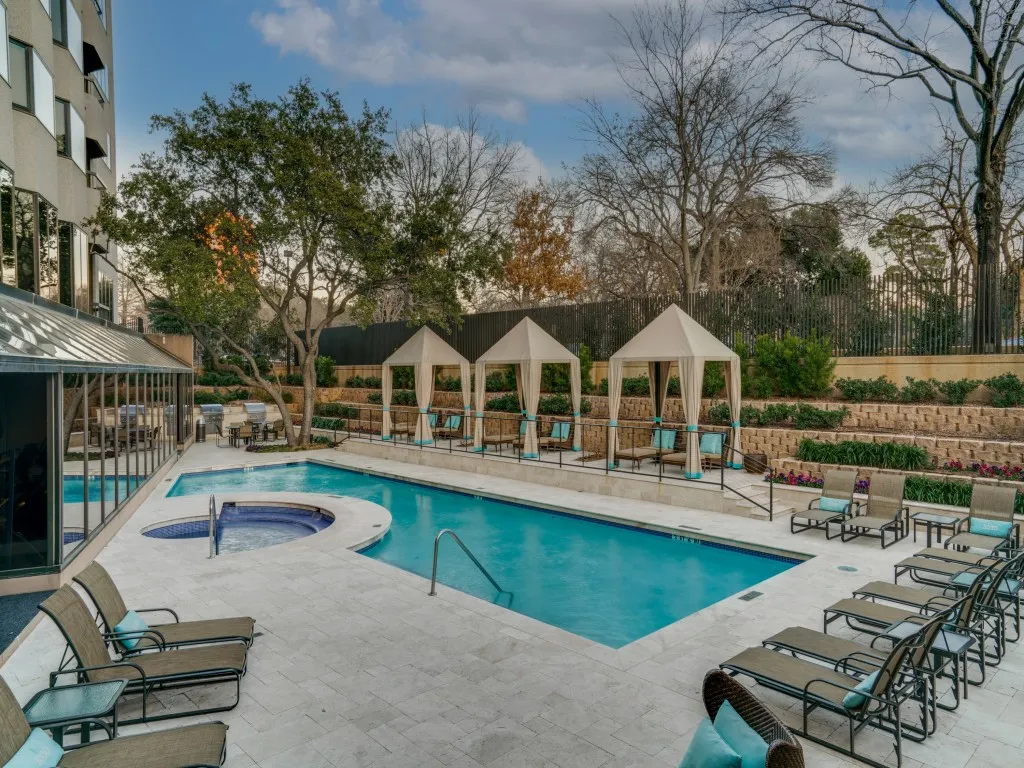 Condominium For Rent in Dallas County , 3030 Mckinney Avenue 1005, Dallas, Texas 75204, 1 Bedroom, 1 Bathroom, 1 Garage spaces, 996 Sqft, built in 1981, mls#21402646, Real Estate Agent in Dallas, Homes For Rent in Dallas county, Homes For Rent in Dallas, Realtor in Dallas Texas, Real Estate Brokerage Independent Realty Texas, Luminita Cordes Realtor