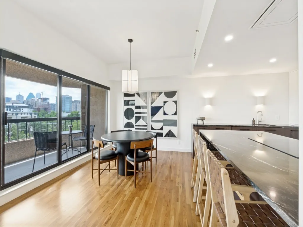 Condominium For Rent in Dallas County , 3030 Mckinney Avenue 1005, Dallas, Texas 75204, 1 Bedroom, 1 Bathroom, 1 Garage spaces, 996 Sqft, built in 1981, mls#21402646, Real Estate Agent in Dallas, Homes For Rent in Dallas county, Homes For Rent in Dallas, Realtor in Dallas Texas, Real Estate Brokerage Independent Realty Texas, Luminita Cordes Realtor