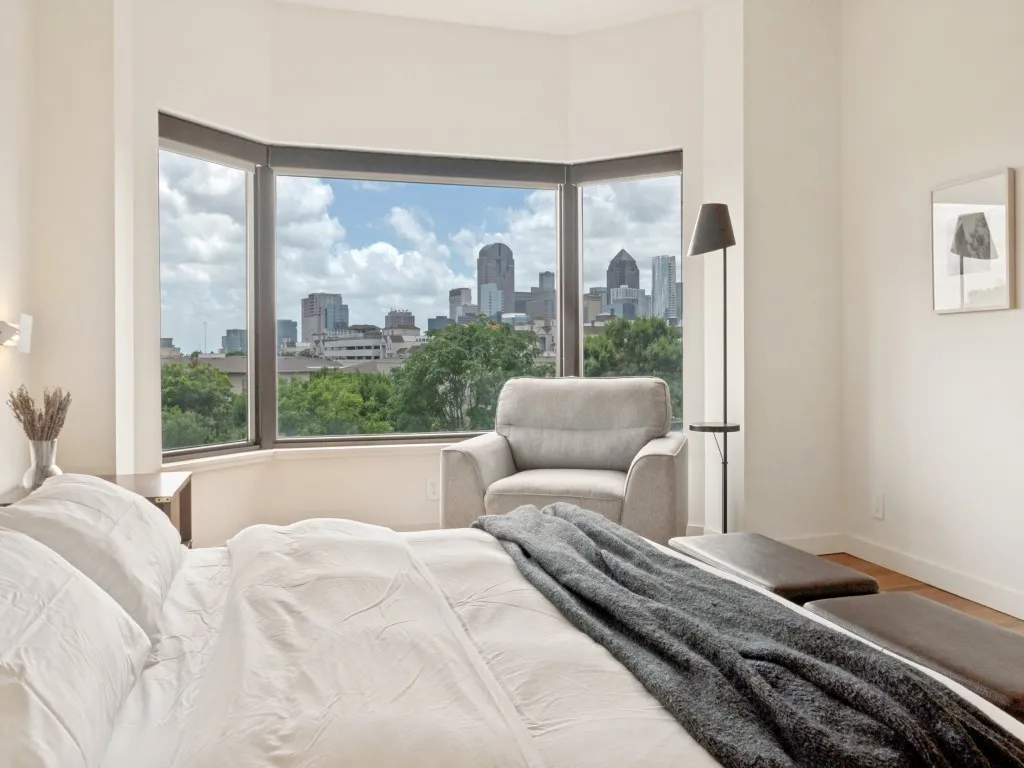 Condominium For Rent in Dallas County , 3030 Mckinney Avenue 1005, Dallas, Texas 75204, 1 Bedroom, 1 Bathroom, 1 Garage spaces, 996 Sqft, built in 1981, mls#21402646, Real Estate Agent in Dallas, Homes For Rent in Dallas county, Homes For Rent in Dallas, Realtor in Dallas Texas, Real Estate Brokerage Independent Realty Texas, Luminita Cordes Realtor